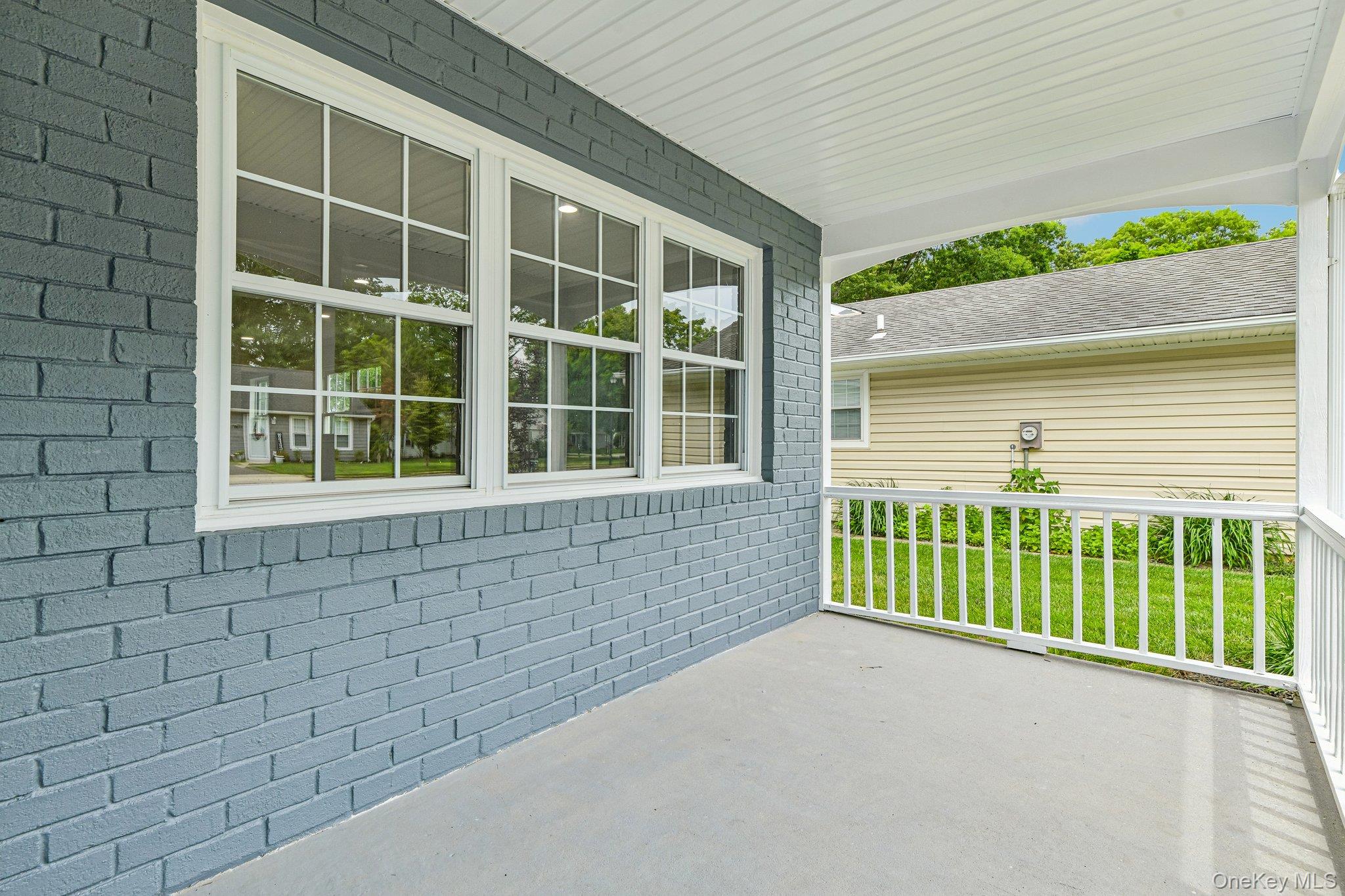 3rd image of 190 Canterbury Dr, Brookhaven, NY 11961 | MLS# 1026762