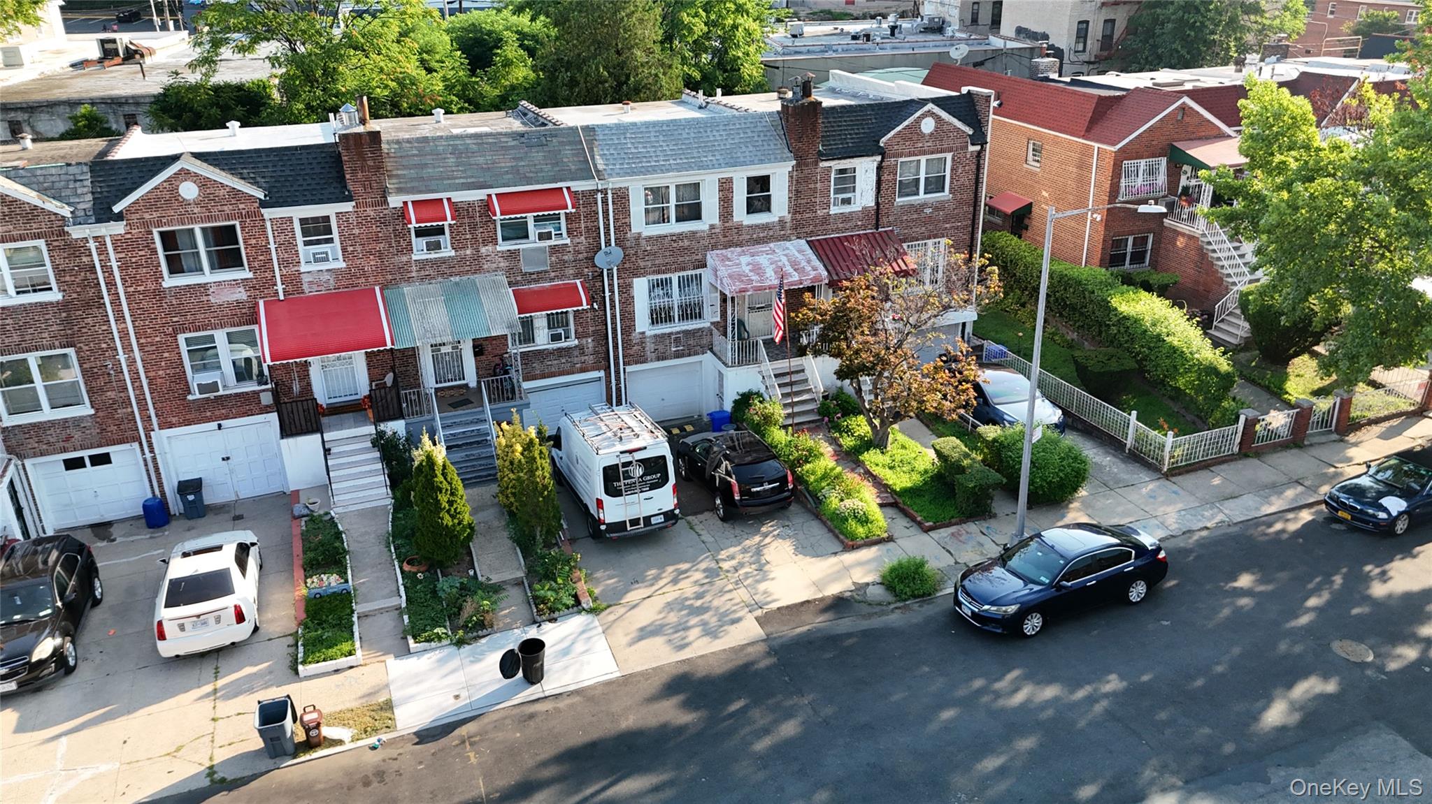 4th image of 935 Magenta St, New York, NY 10469 | MLS# 1026773