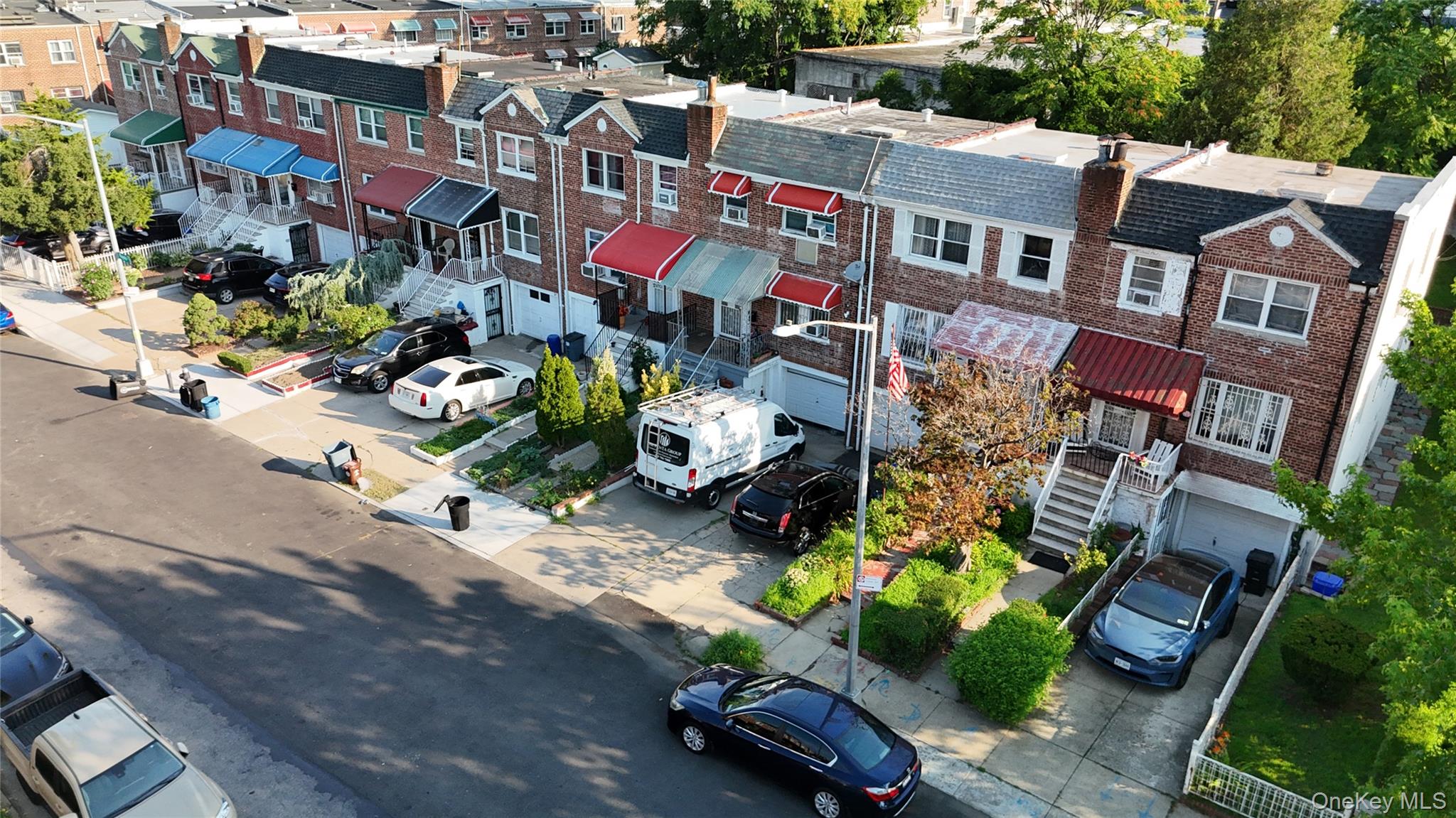 5th image of 935 Magenta St, New York, NY 10469 | MLS# 1026773