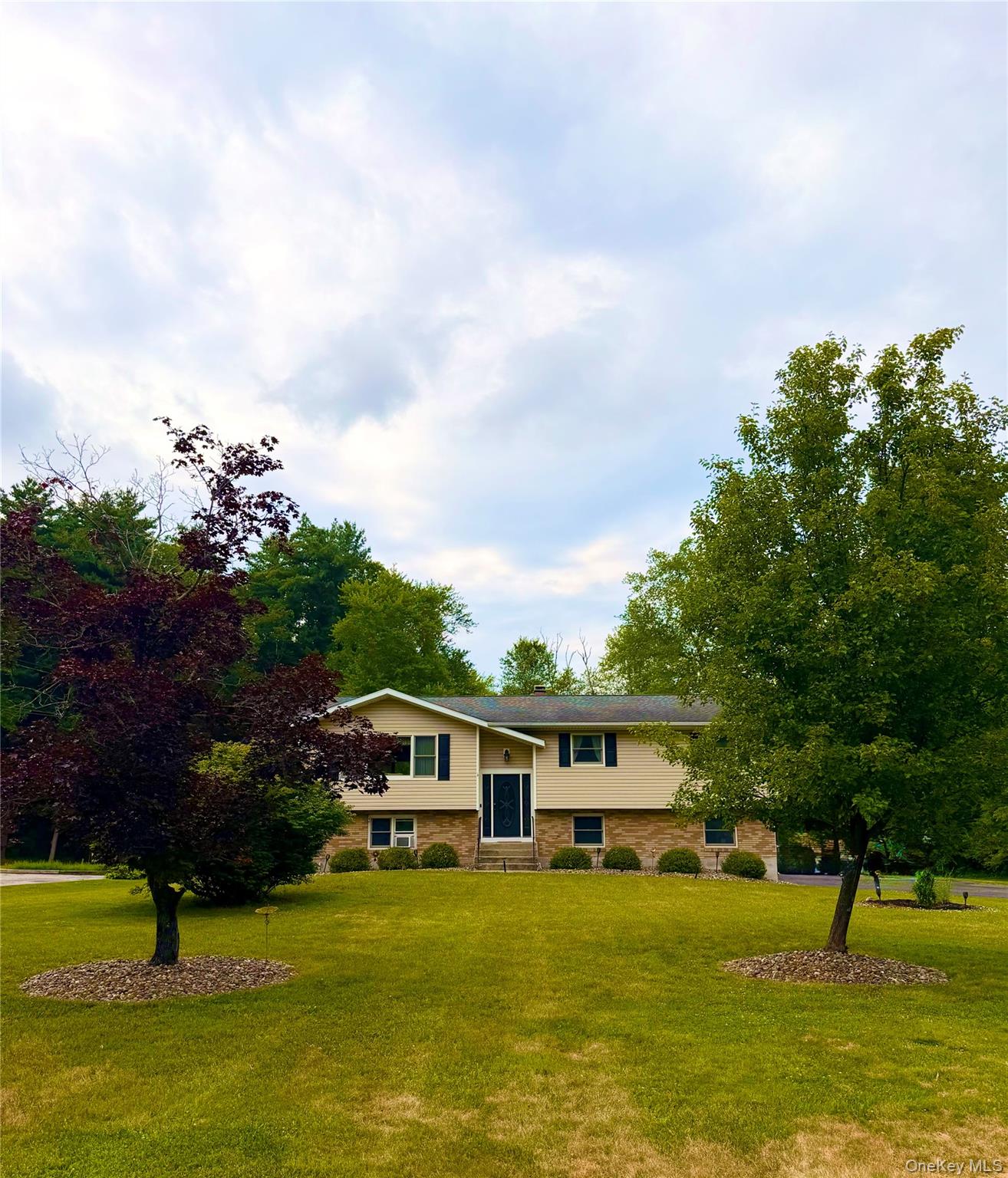 1st image of 20 Lenart Pl, East Fishkill, NY 12533 | MLS# 1026788