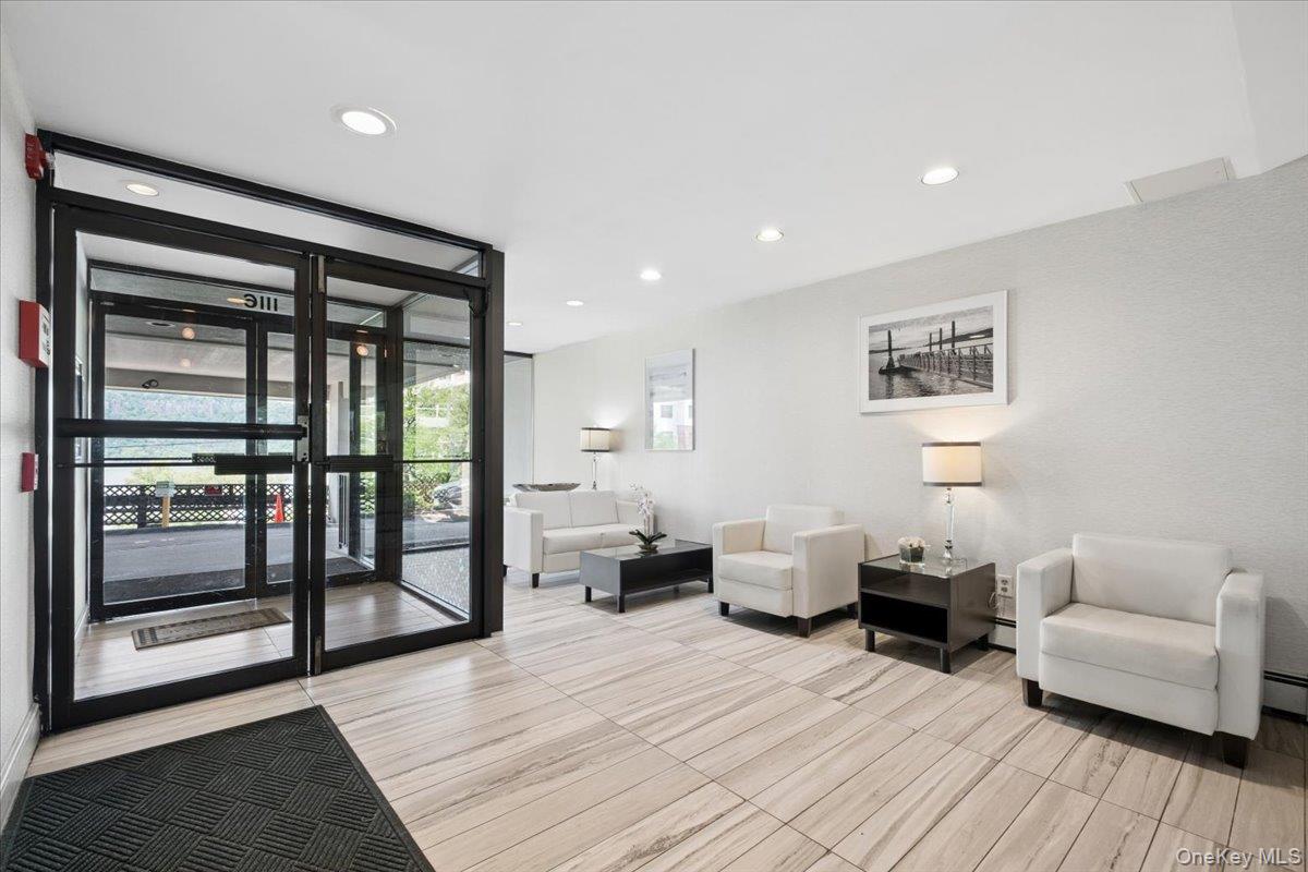 4th image of 1116 Warburton Ave #2J, Yonkers, NY 10701 | MLS# 1026797