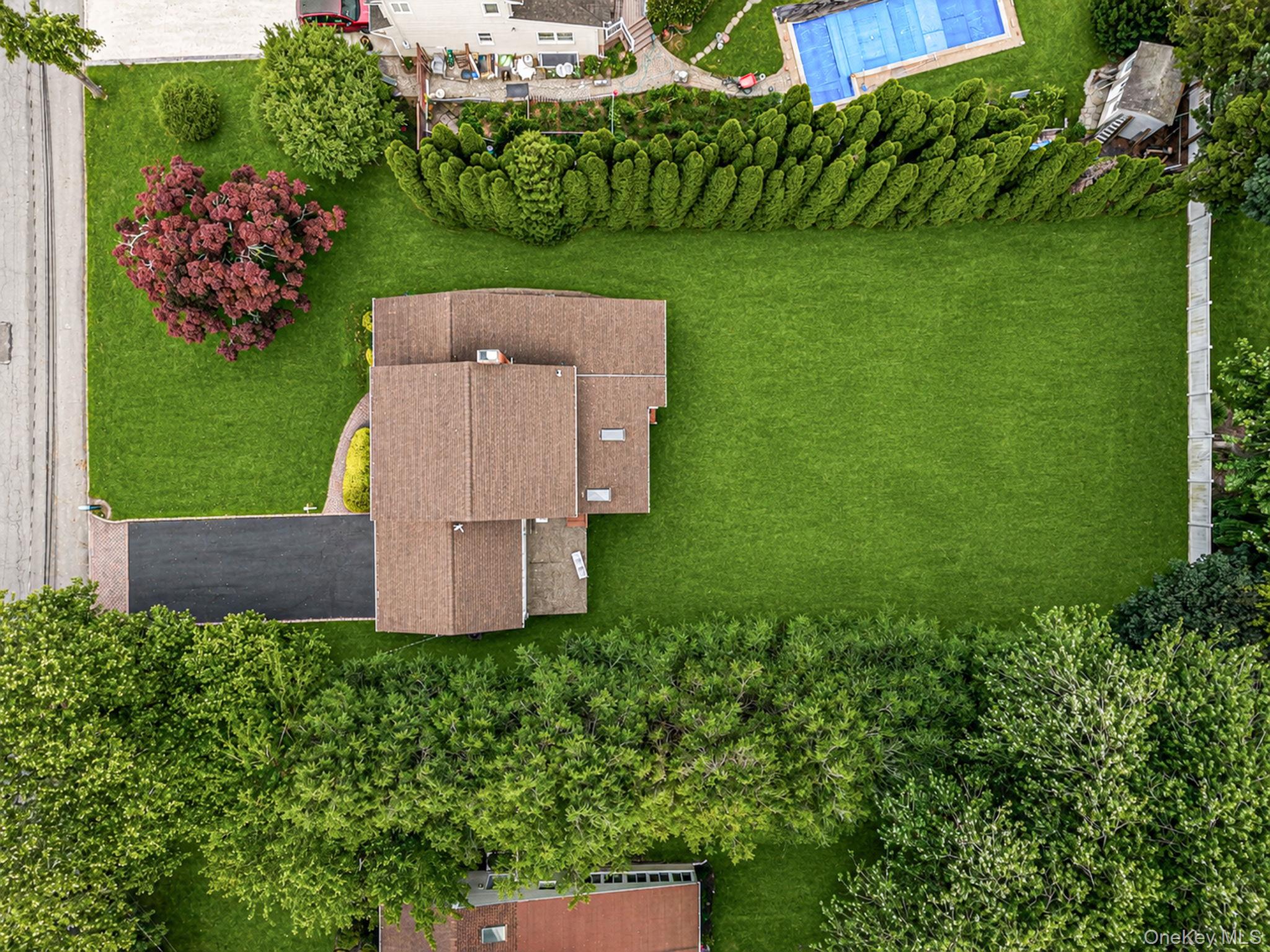 4th image of 15 Buhl Ln, Huntington, NY 11731 | MLS# 1026798