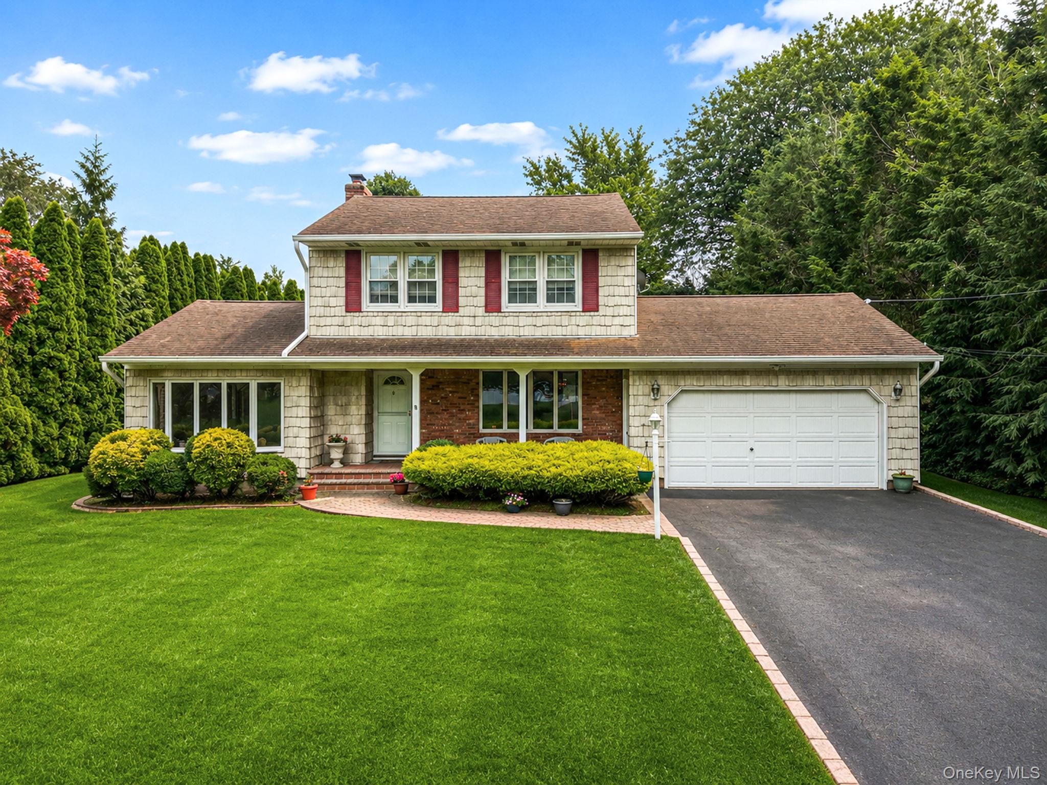 1st image of 15 Buhl Ln, Huntington, NY 11731 | MLS# 1026798