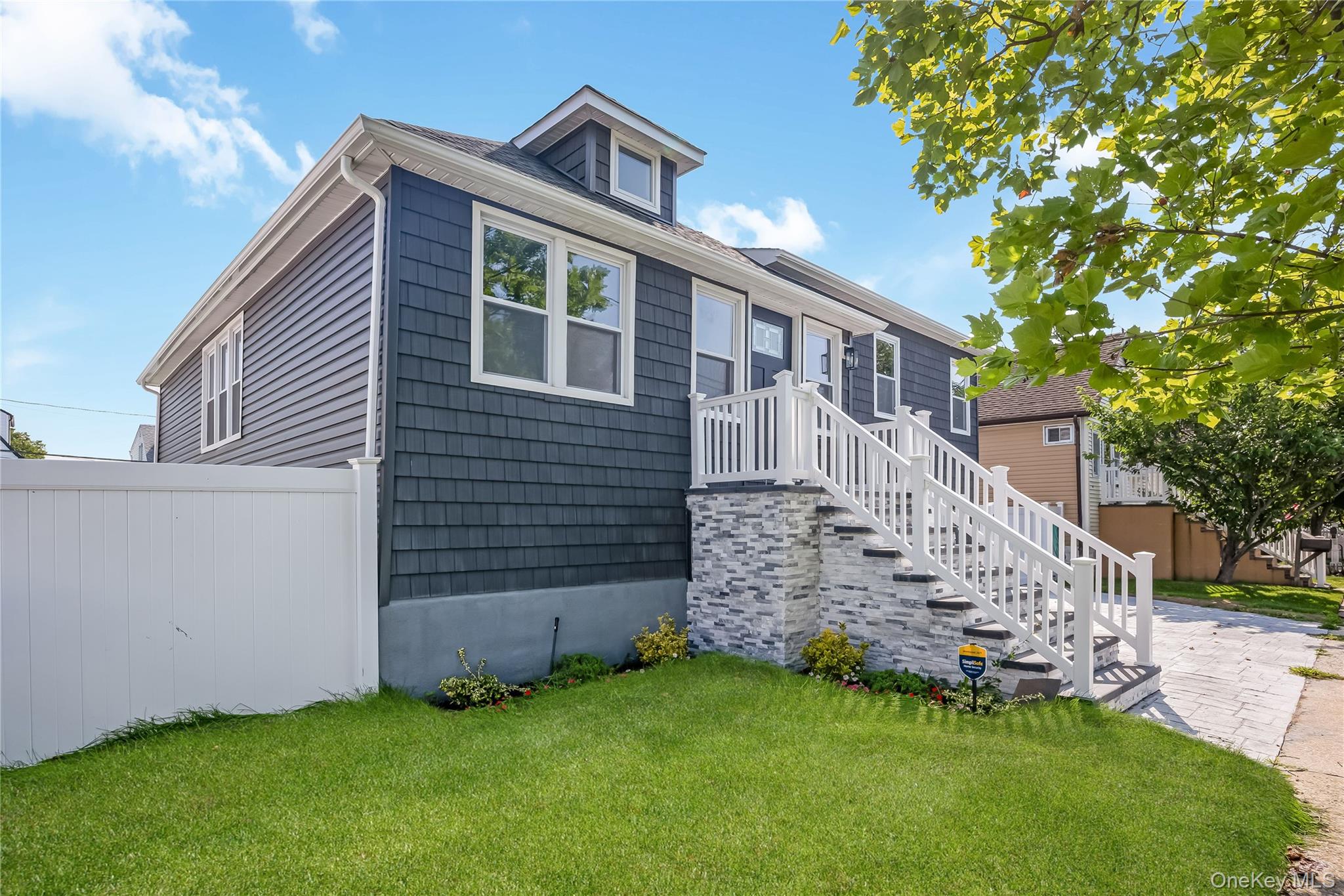 2nd image of 1043 Delaware Ave, Island Park, NY 11558 | MLS# 1026810