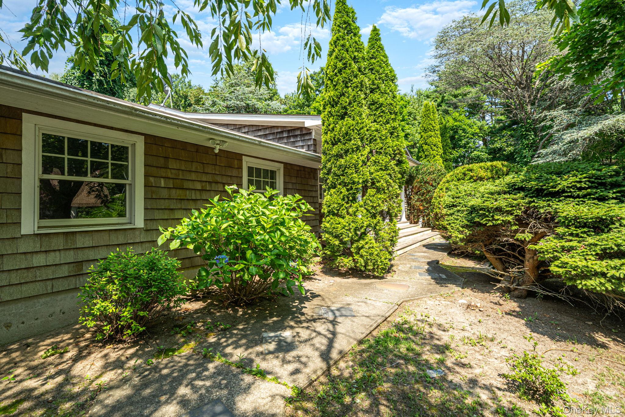 32nd image of 20 Dolphin Wy, Riverhead, NY 11901 | MLS# 1026812