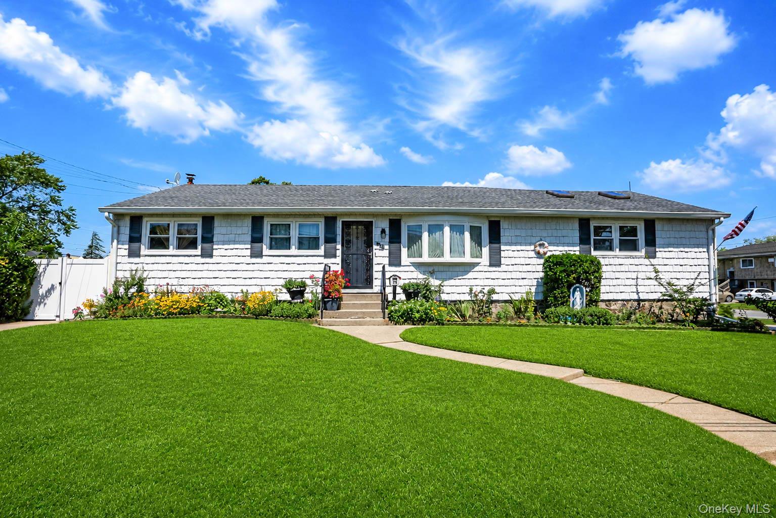 1st image of 266 Albert St, Babylon, NY 11757 | MLS# 1026880