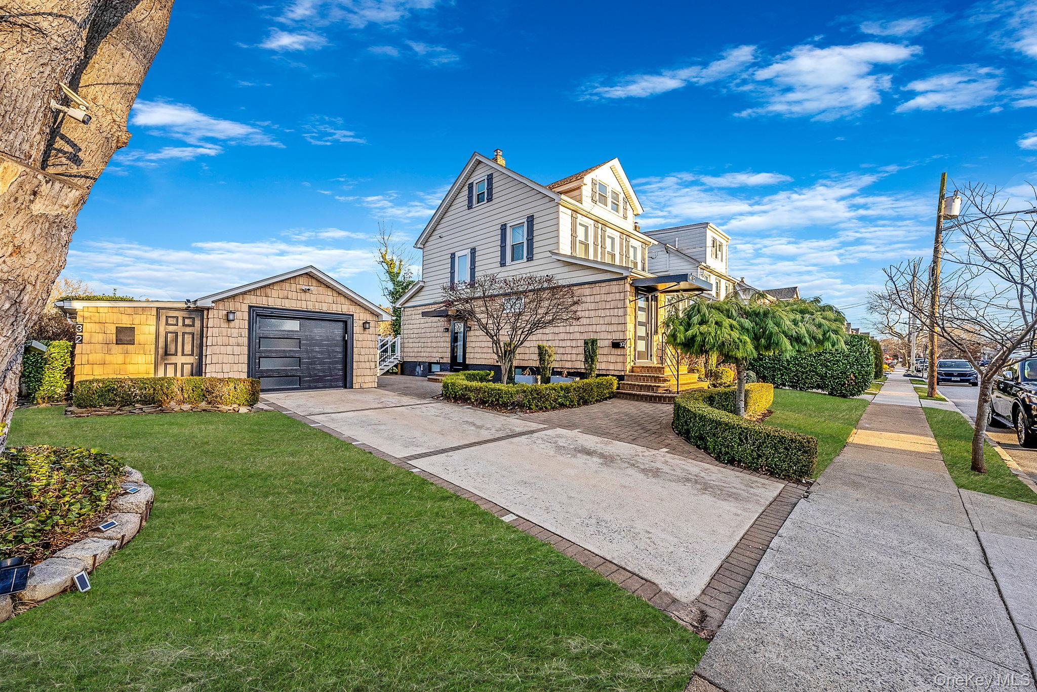 4th image of 32 Everett, Hempstead, NY 11563 | MLS# 1026908