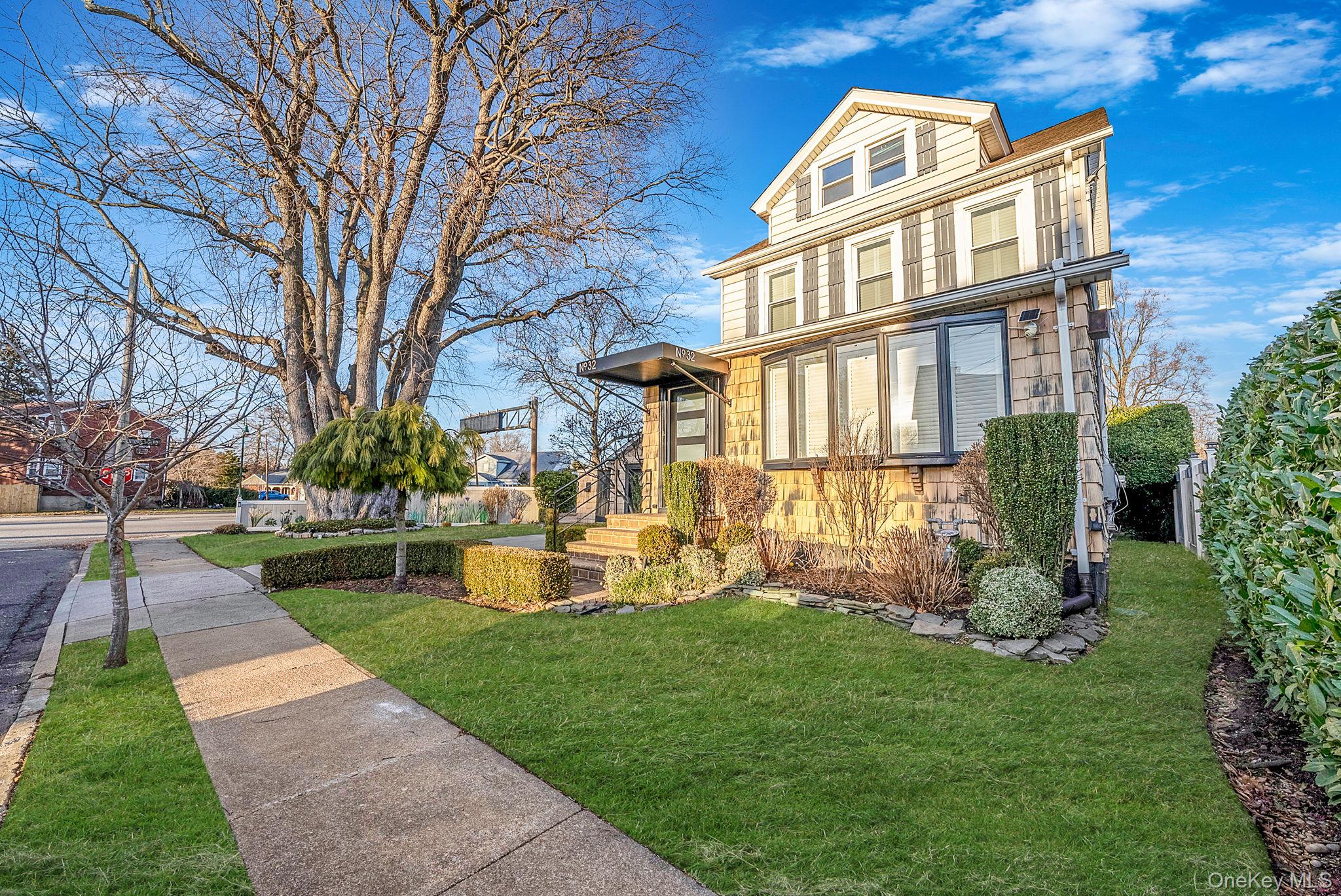 2nd image of 32 Everett, Hempstead, NY 11563 | MLS# 1026908