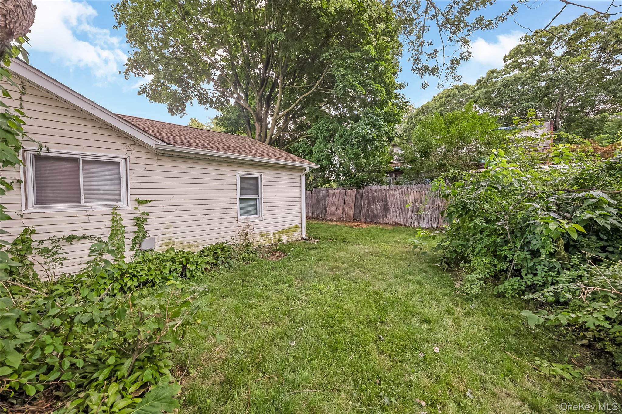 20th image of 20 Buchanan Ave, Babylon, NY 11798 | MLS# 1026909
