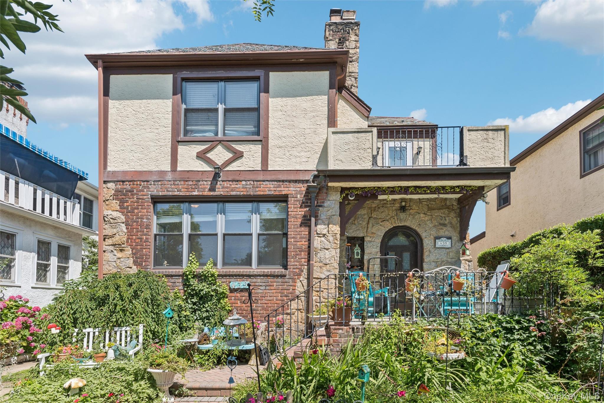 1st image of 439 W Olive St, Long Beach, NY 11561 | MLS# 1026913
