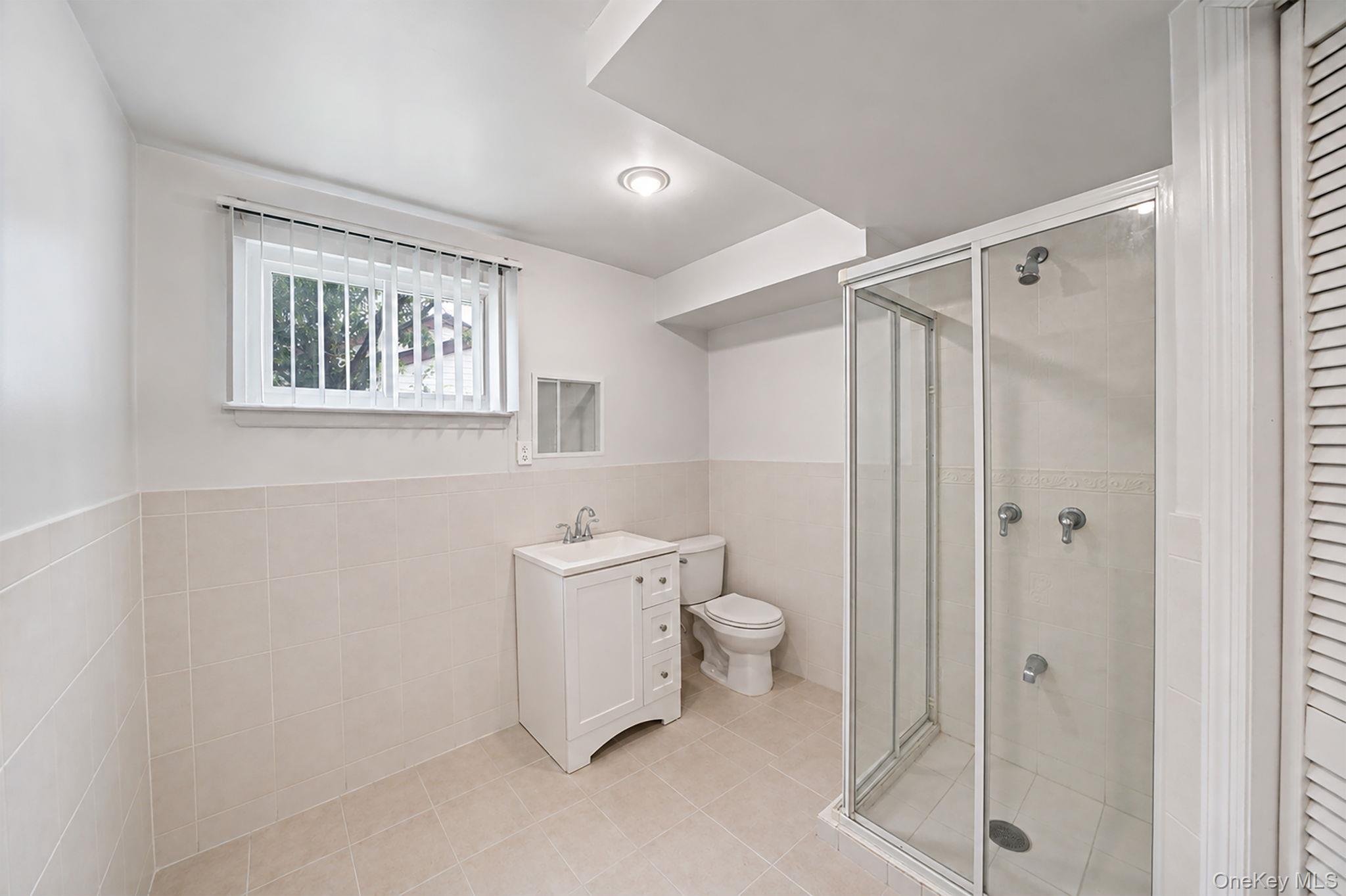 27th image of 27 Ventura Dr, Babylon, NY 11703 | MLS# 1026923