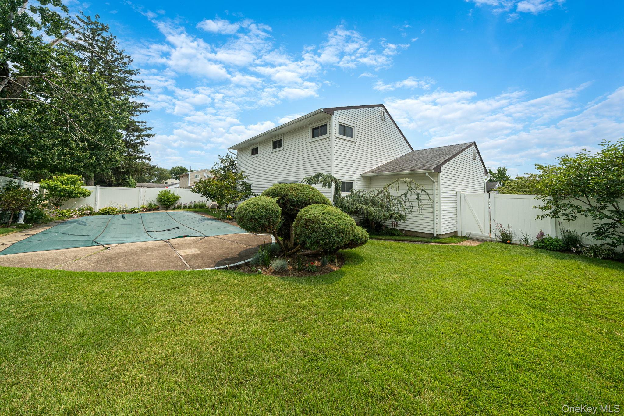 5th image of 27 Ventura Dr, Babylon, NY 11703 | MLS# 1026923