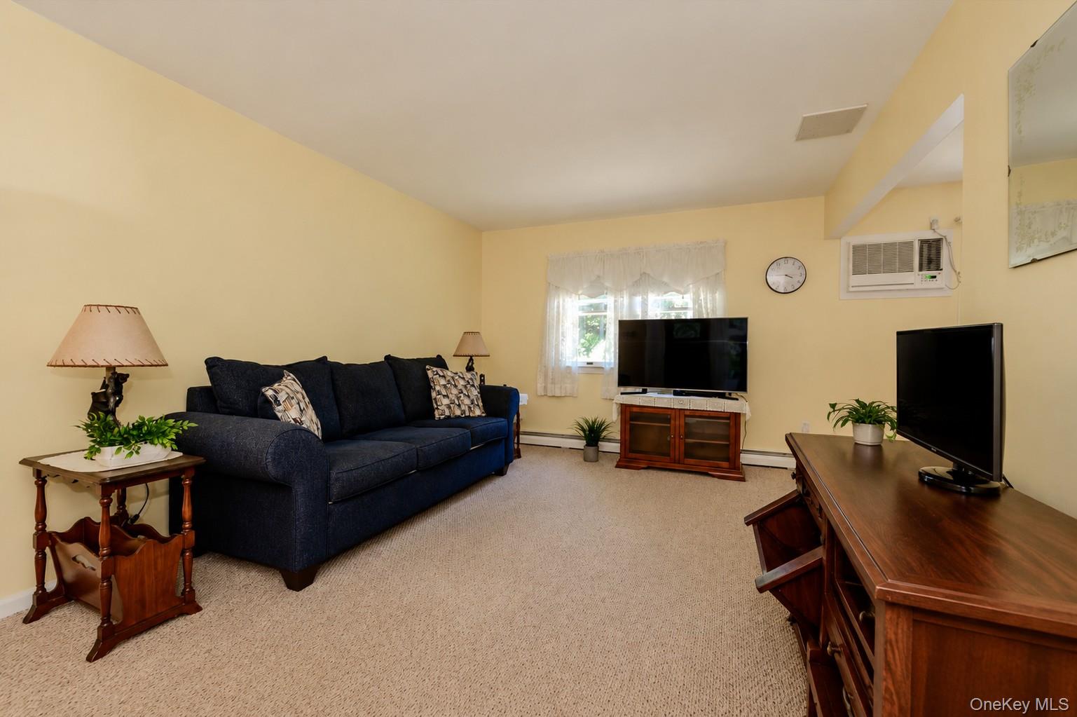 5th image of 14 Akron Pl, Shoreham, NY 11786 | MLS# 1026948