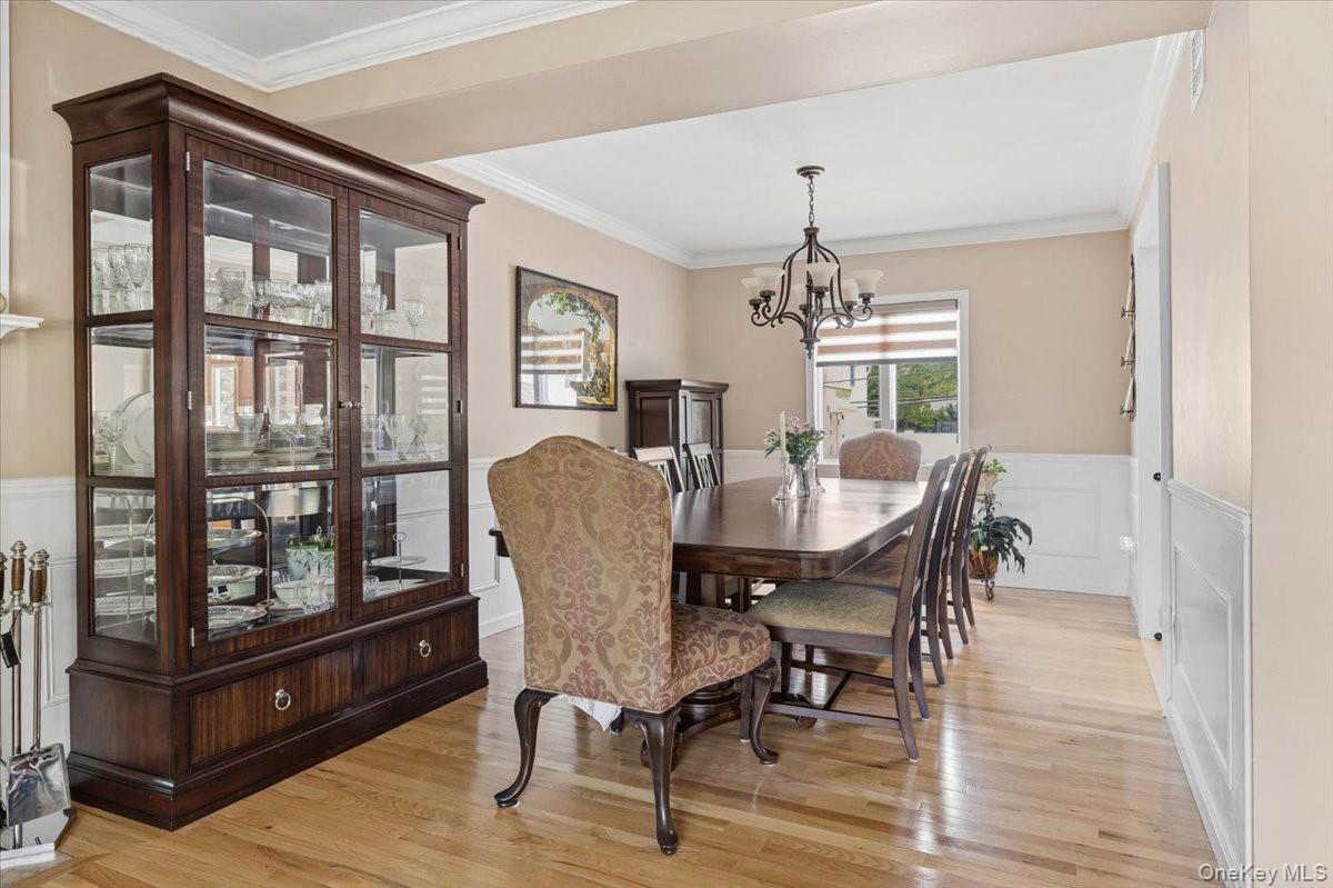 4th image of 19 Sycamore St, Huntington, NY 11747 | MLS# 1026971