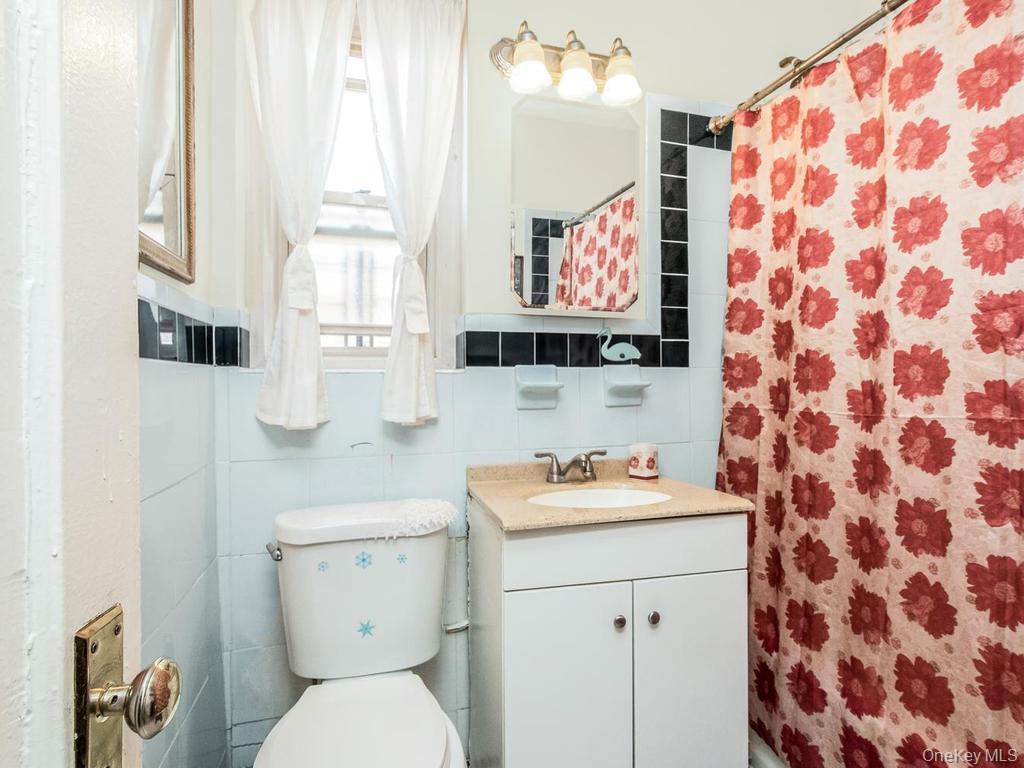 2nd image of 2244 Bronx Park E, Bronx, NY 10467