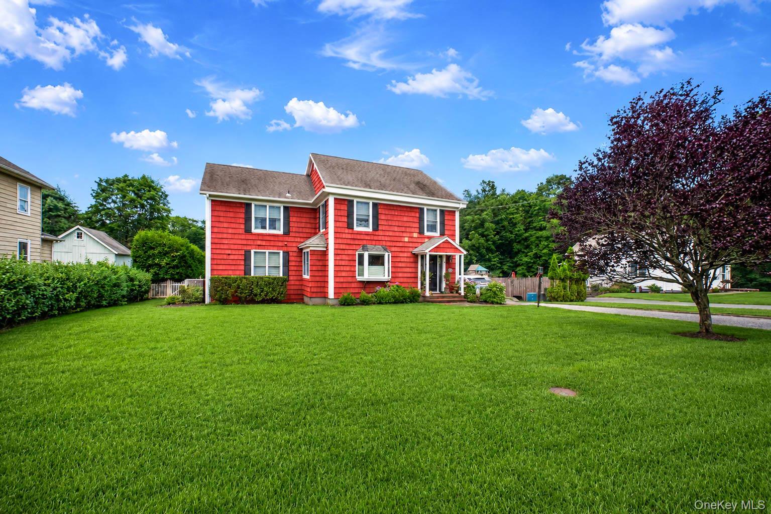 3rd image of 312 Riverside Dr, Riverhead, NY 11901 | MLS# 1026993
