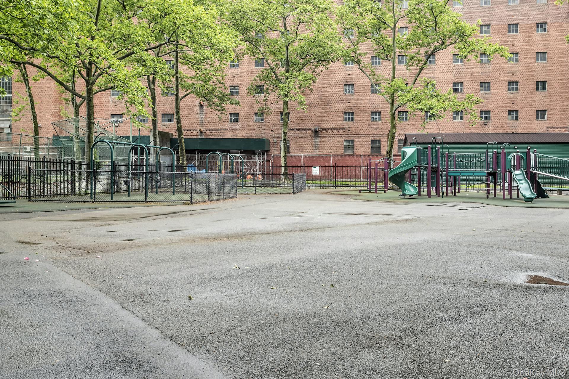 5th image of 1579 Metropolitan Ave #3B, New York, NY 10462 | MLS# 1027013