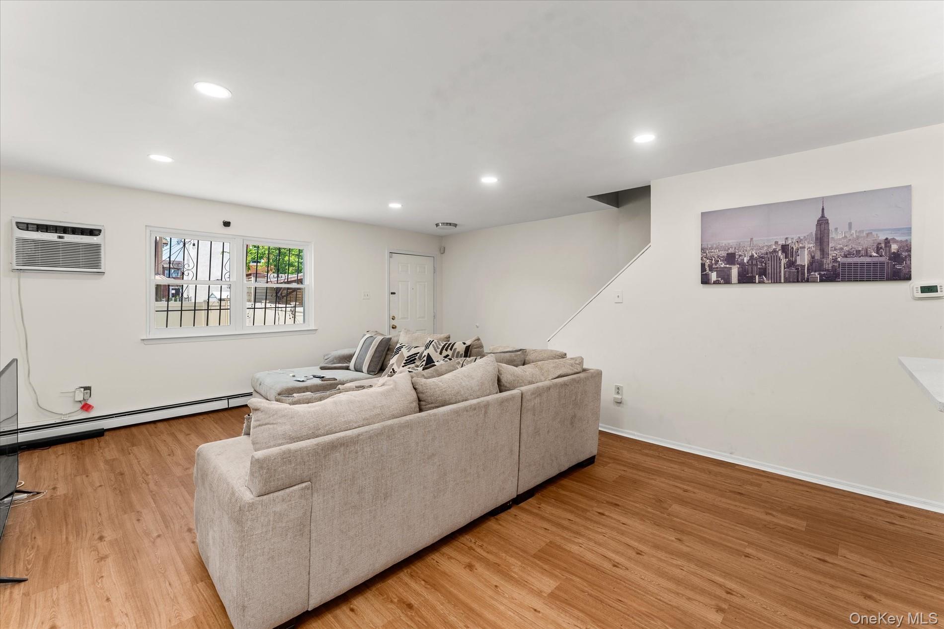3rd image of 534 Warwick St, Brooklyn, NY 11207 | MLS# 1027018