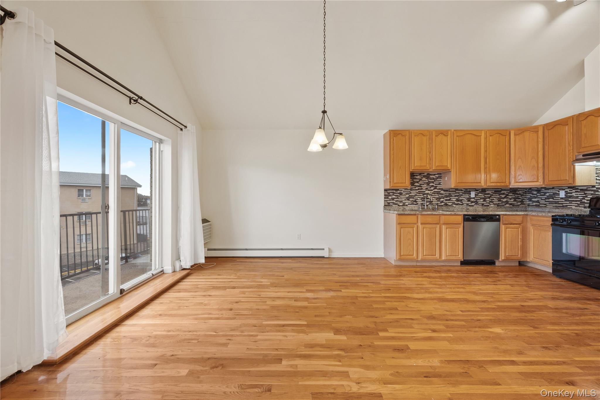 4th image of 10 Pennyfield Ave Ave, New York, NY 10465