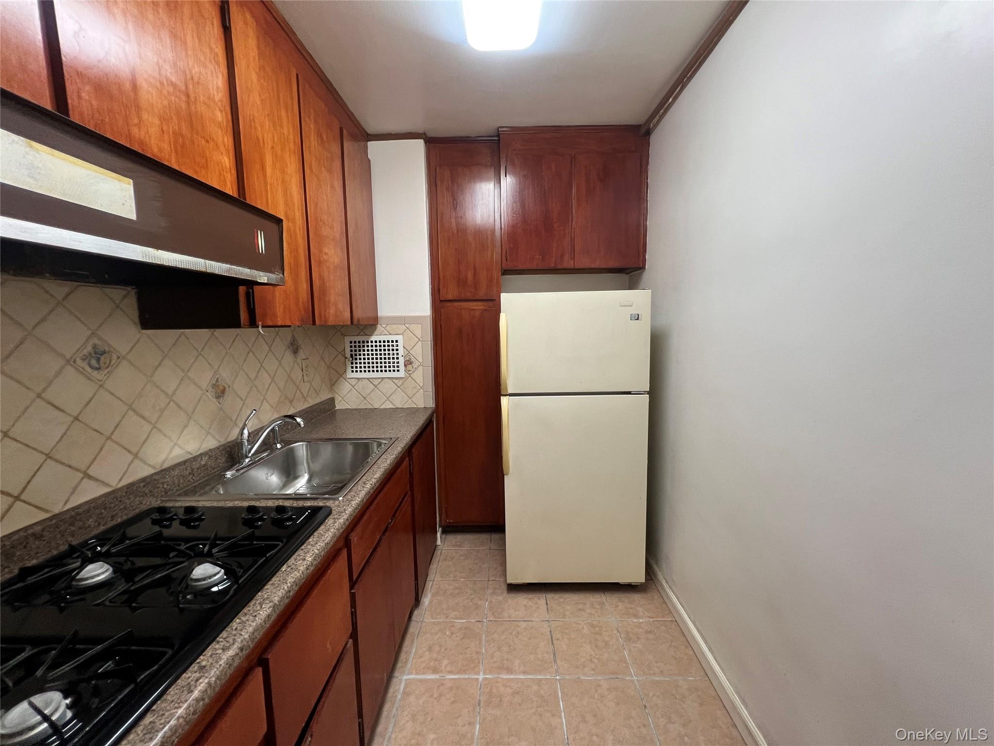 4th image of 52-30 39Th Dr #5C, Woodside, NY 11377 | MLS# 1027088