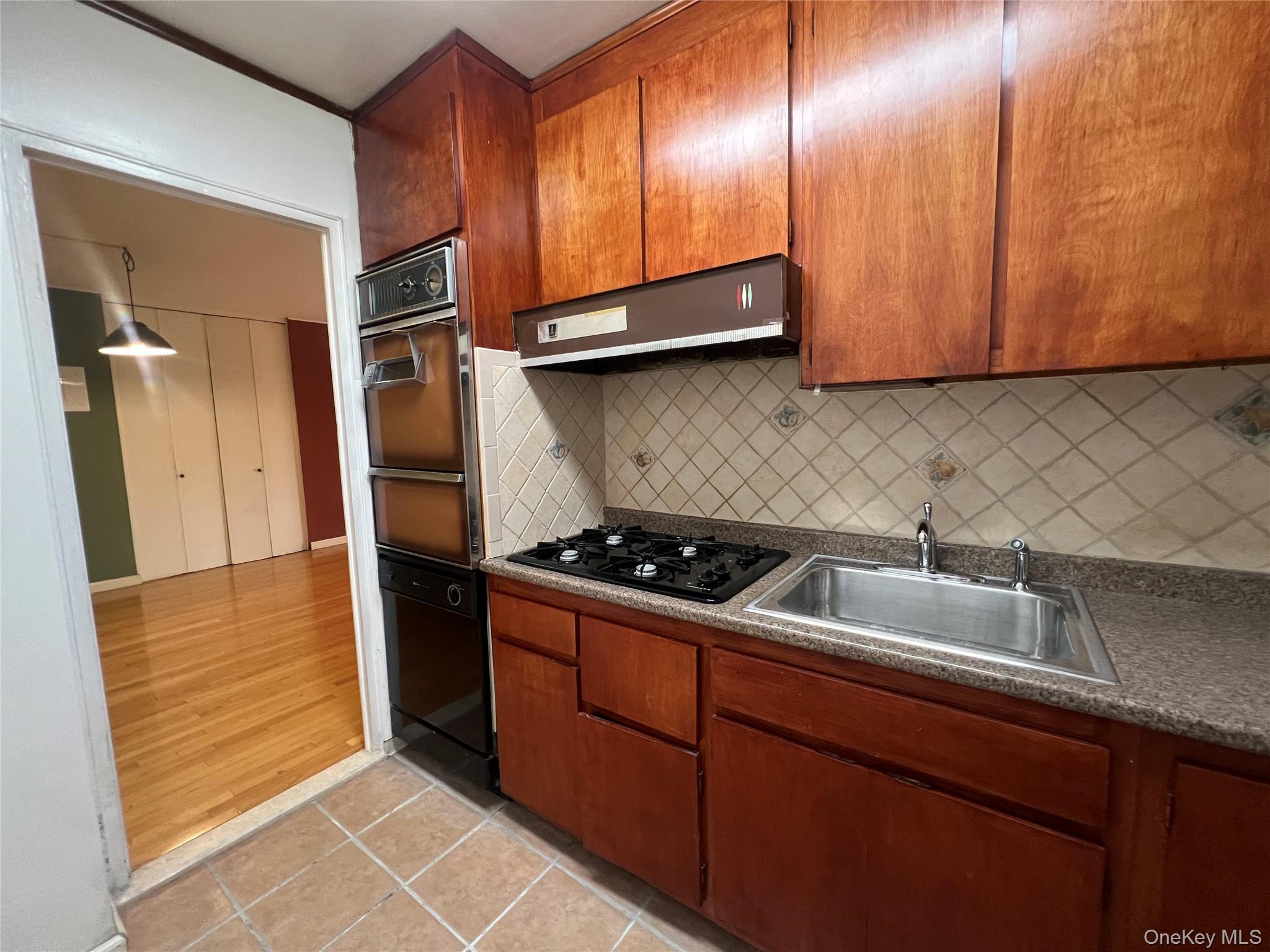 5th image of 52-30 39Th Dr #5C, Woodside, NY 11377 | MLS# 1027088