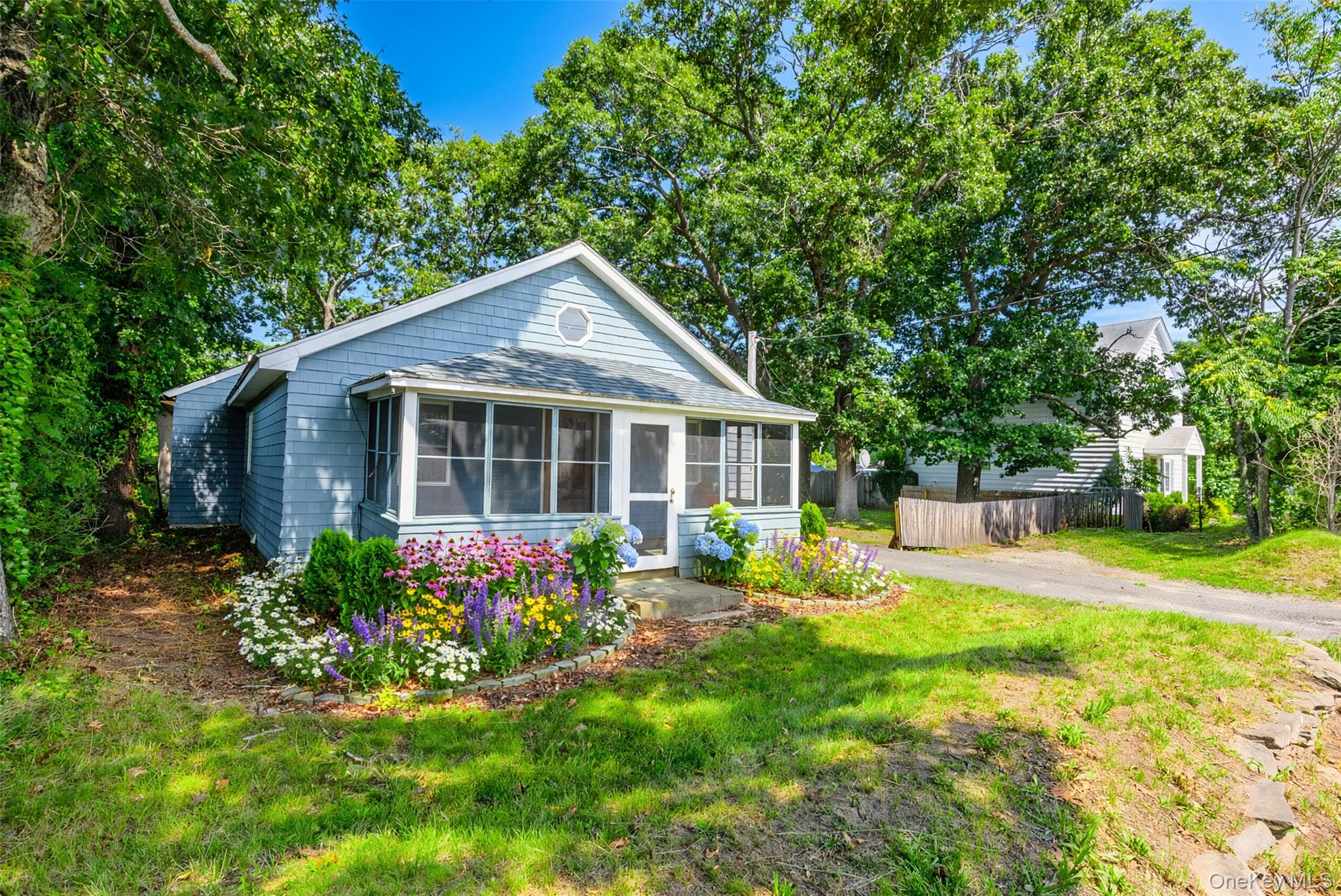 5th image of 426 Riverleigh Ave, Riverhead, NY 11901 | MLS# 1027089