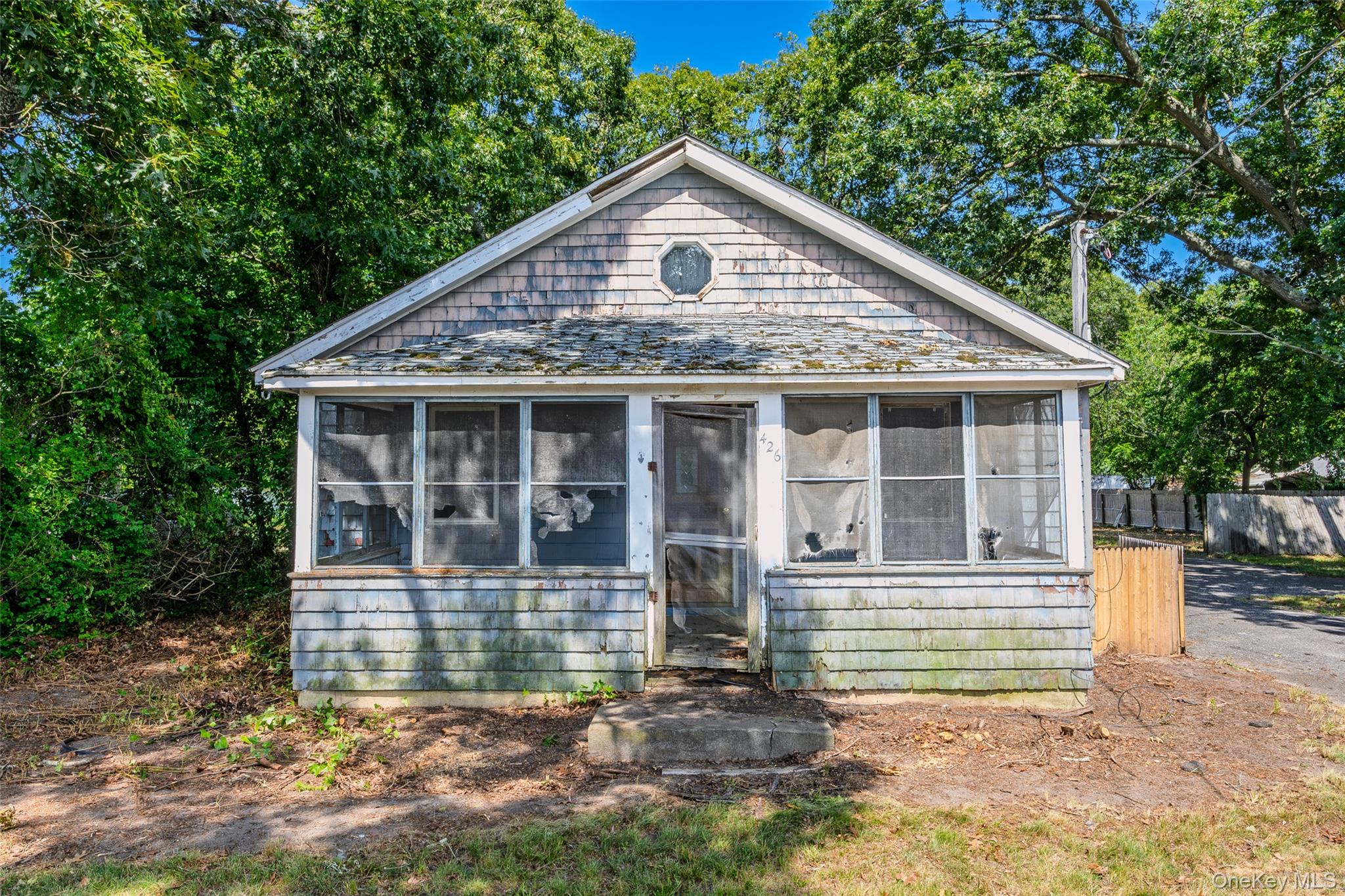 3rd image of 426 Riverleigh Ave, Riverhead, NY 11901 | MLS# 1027089