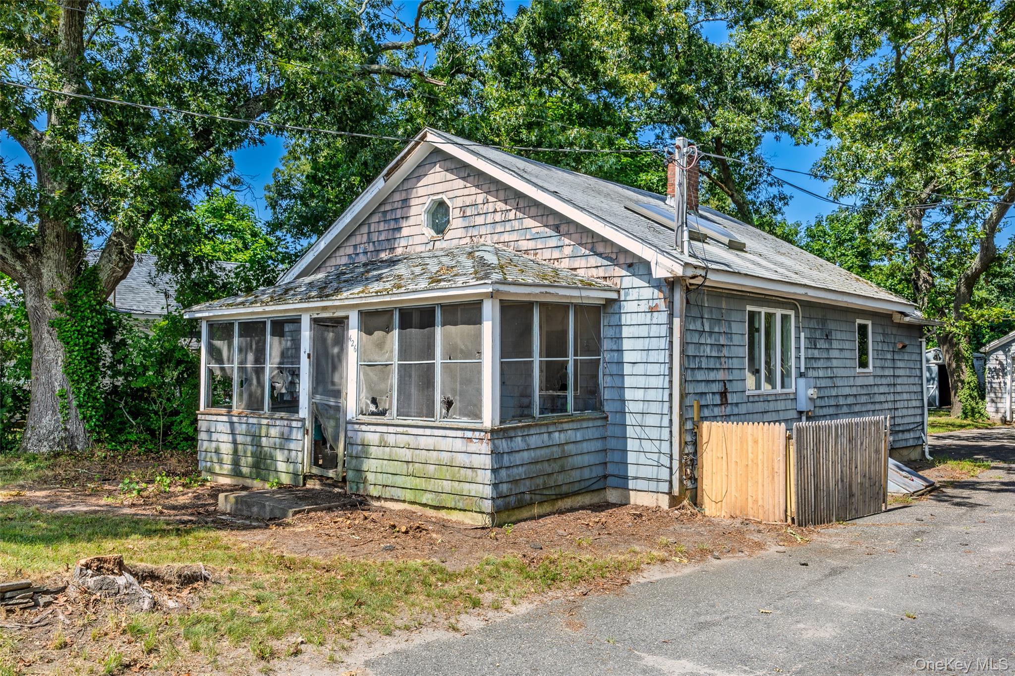 2nd image of 426 Riverleigh Ave, Riverhead, NY 11901 | MLS# 1027089