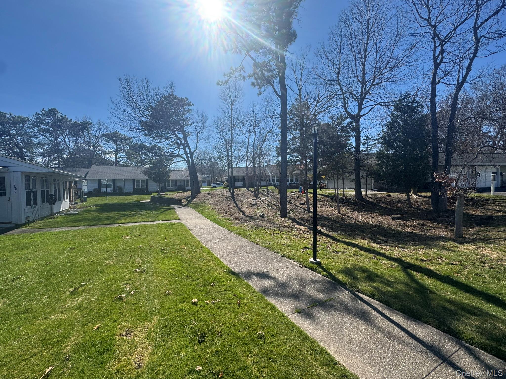 4th image of 368 Woodbridge Dr, Brookhaven, NY 11961