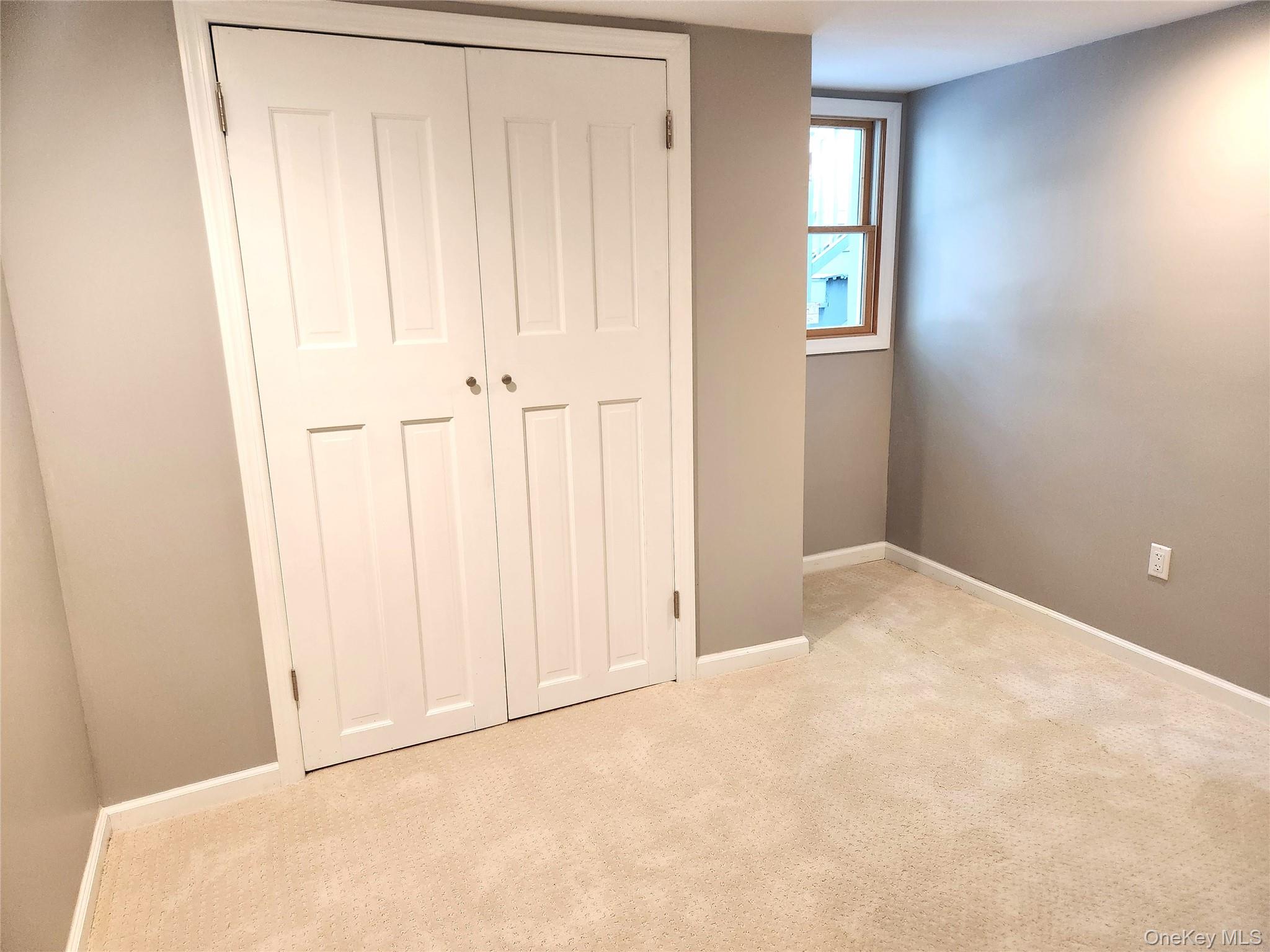 4th image of 6 Southold Rd, Brookhaven, NY 11789 | MLS# 1027097