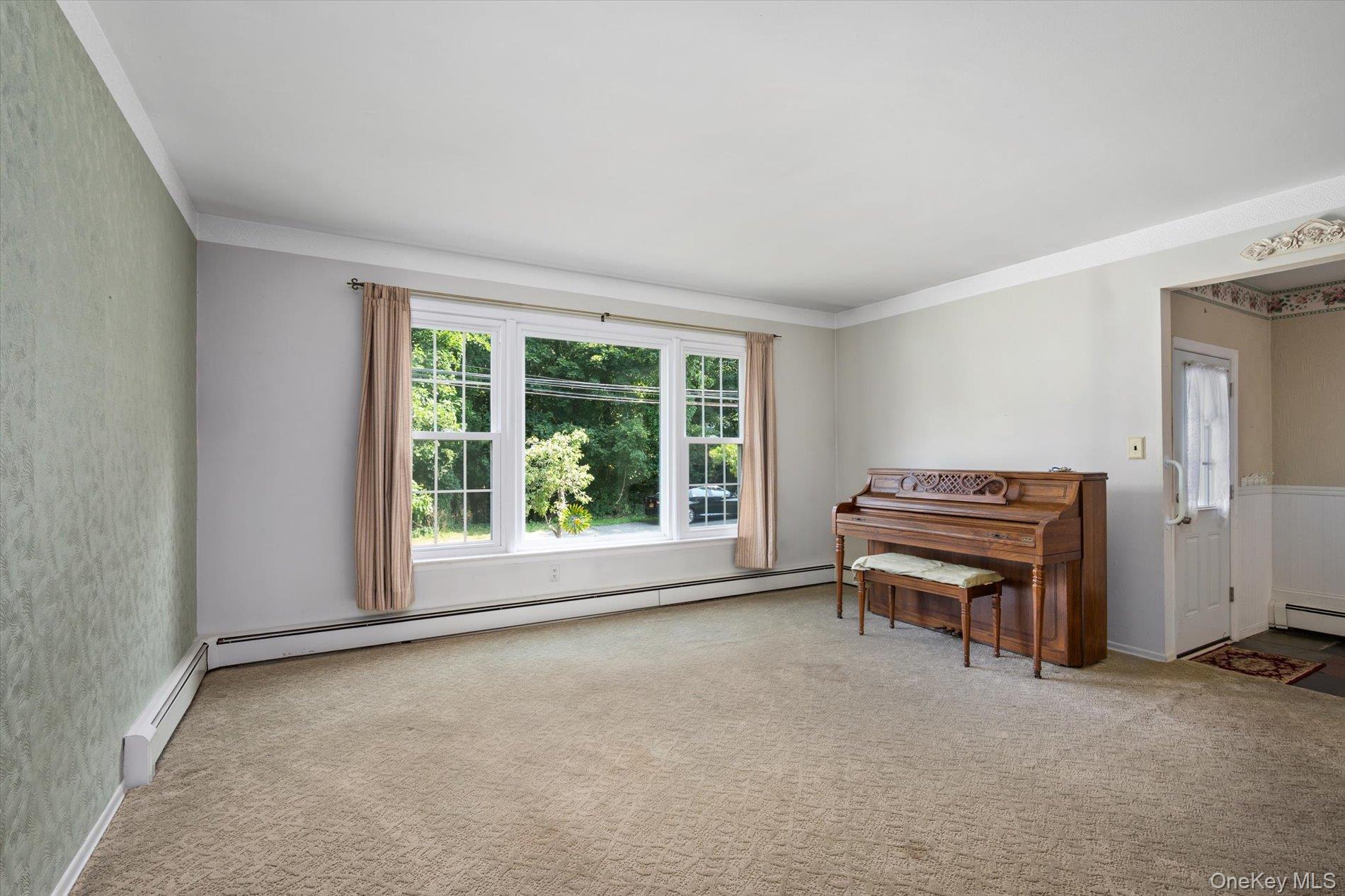 4th image of 21 Vause St, Huntington, NY 11768 | MLS# 1027110