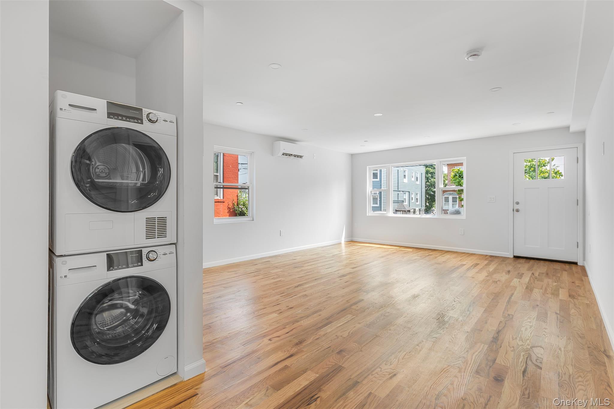2nd image of 3439 Grace Ave, New York, NY 10469 | MLS# 1027128