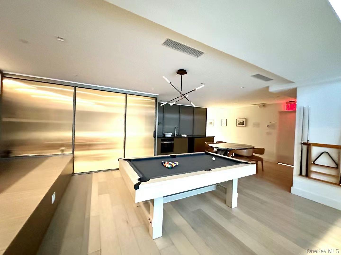 2nd image of 208 Delancey St, New York, NY 10002