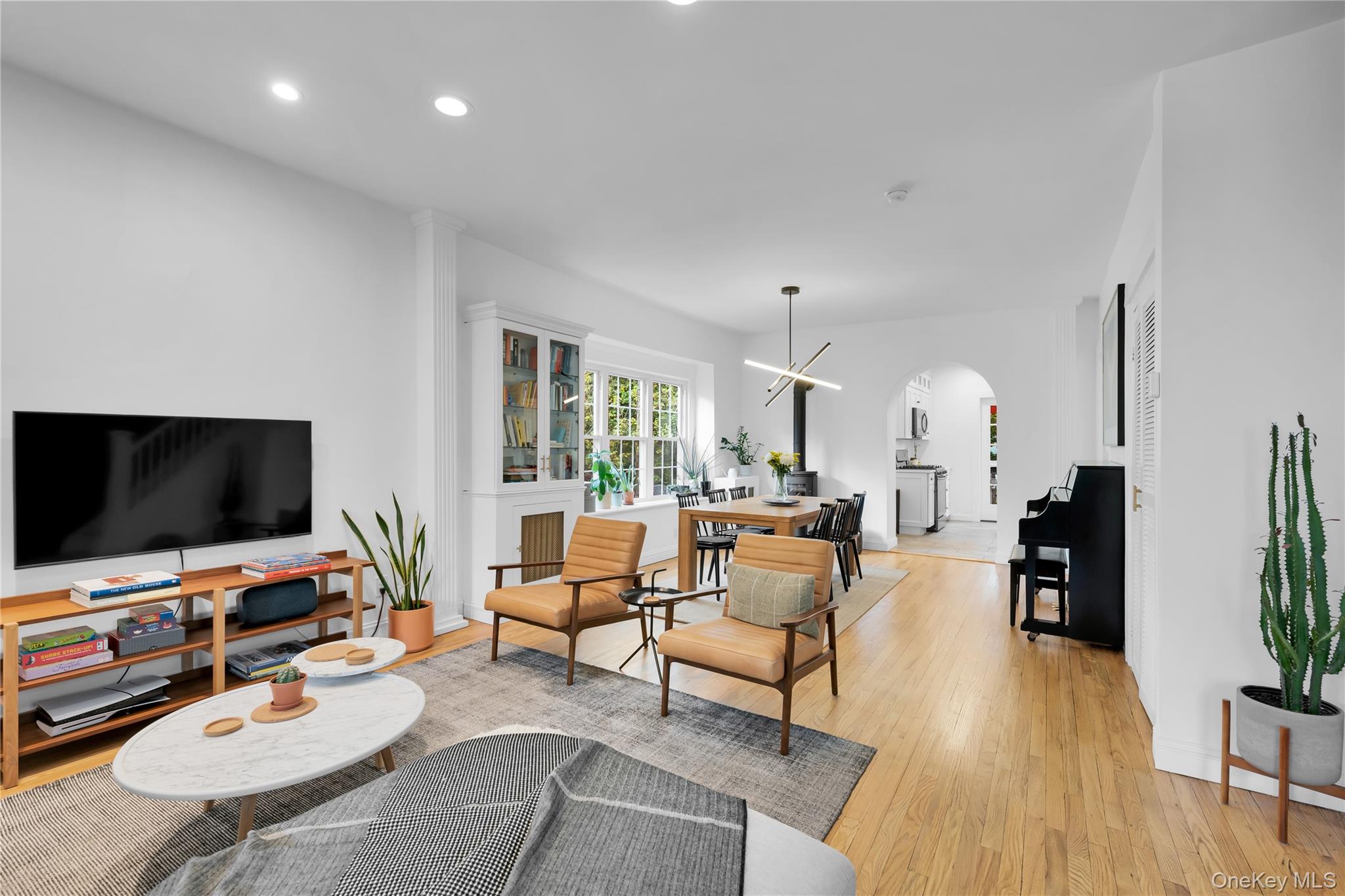3rd image of 37 Warren Ave, Eastchester, NY 10707 | MLS# 1027161