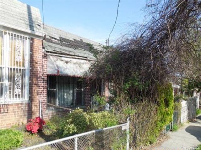 2nd image of 3342 Gunther Ave, New York, NY 10469 | MLS# 1027196