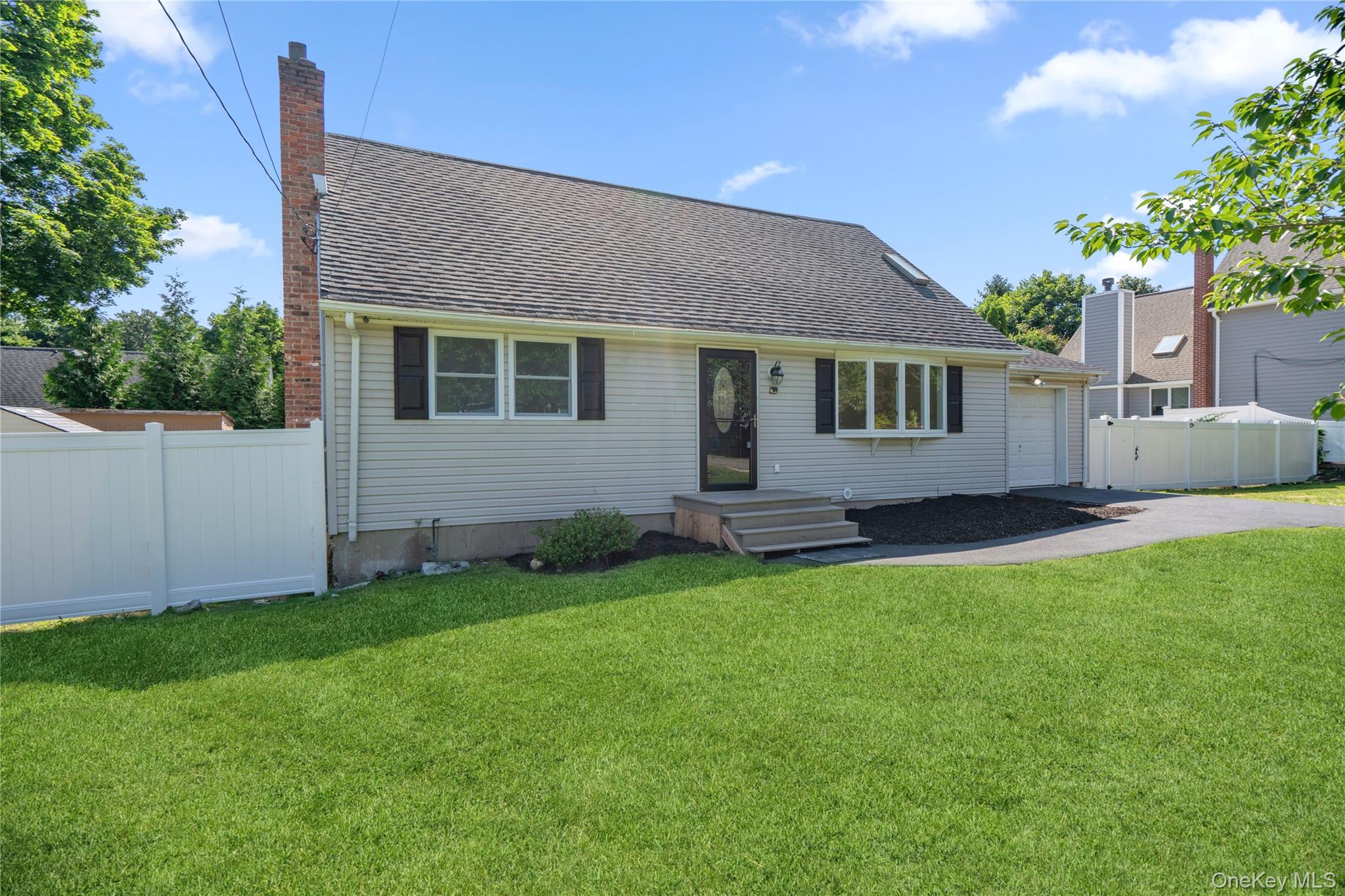 2nd image of 325 Harrison Ave, Brookhaven, NY 11764 | MLS# 1027208