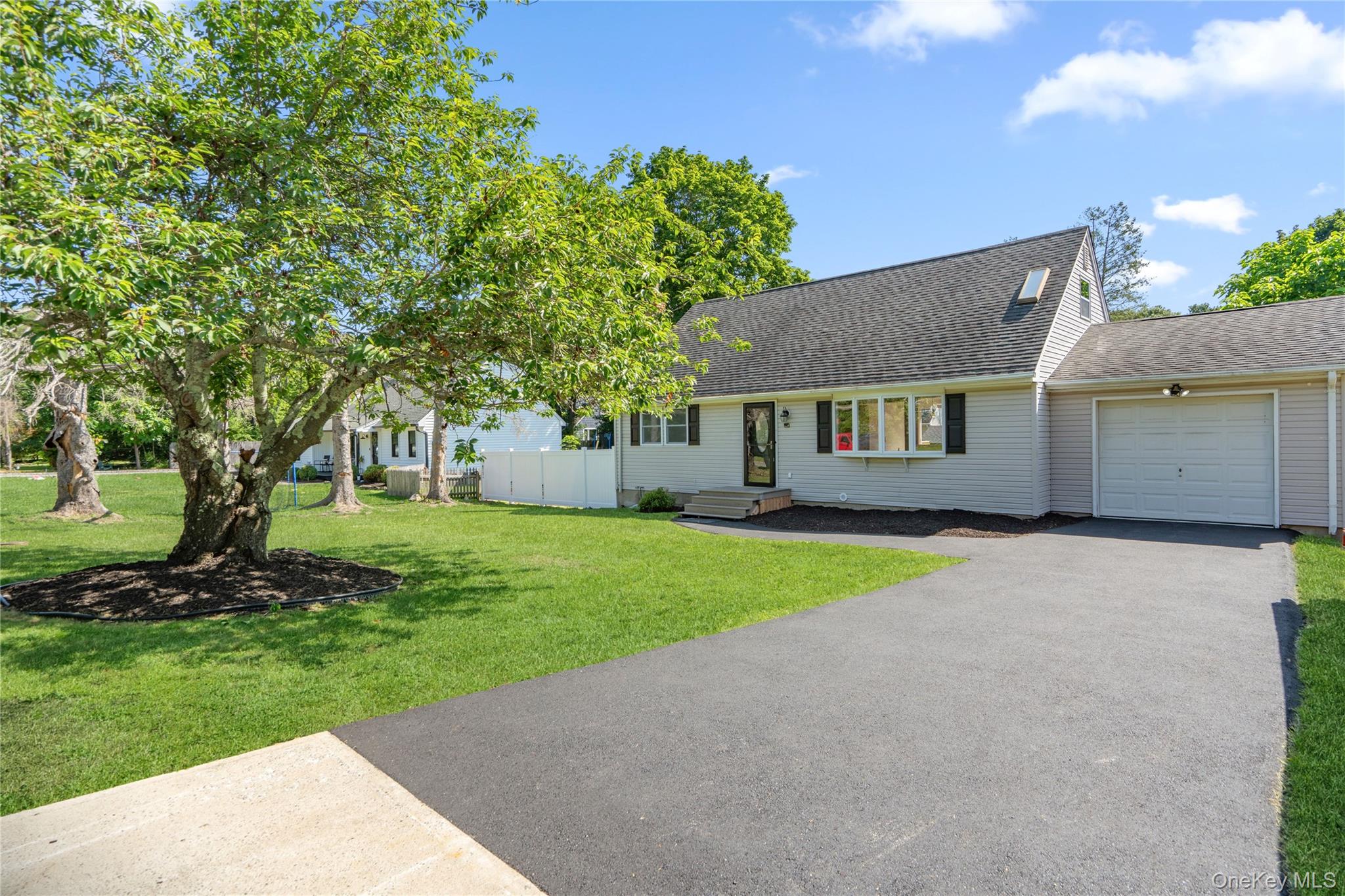 3rd image of 325 Harrison Ave, Brookhaven, NY 11764 | MLS# 1027208