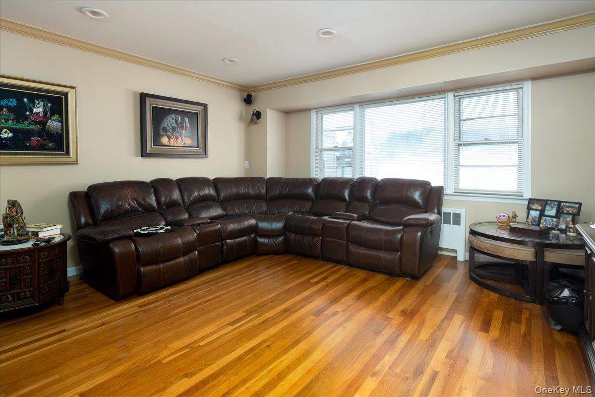 4th image of 17 Joludow Dr, Oyster Bay, NY 11762 | MLS# 1027218