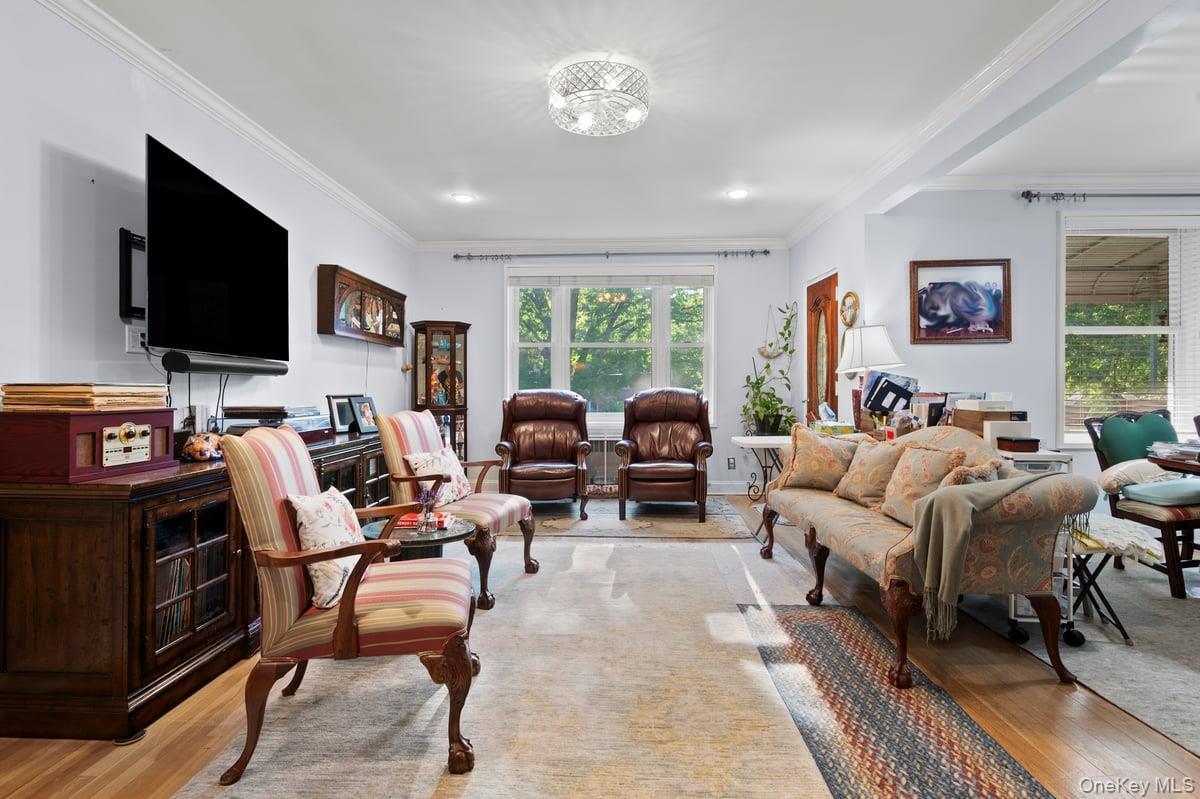 Homes for sale in White Plains, NY | 2 Overlook Rd, White Plains, NY 10605