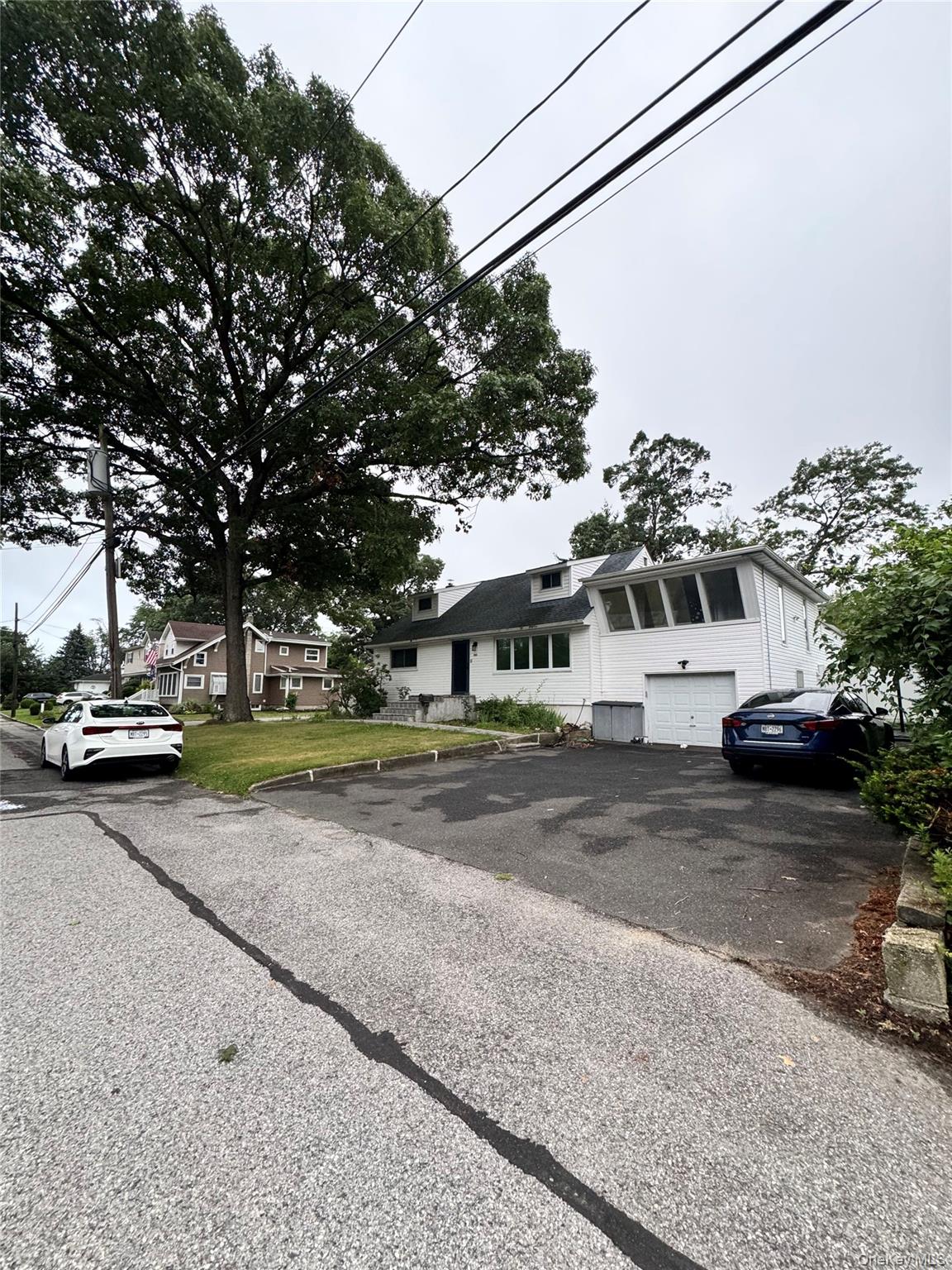 5th image of 233 S 15Th St, Lindenhurst, NY 11757 | MLS# 1027252