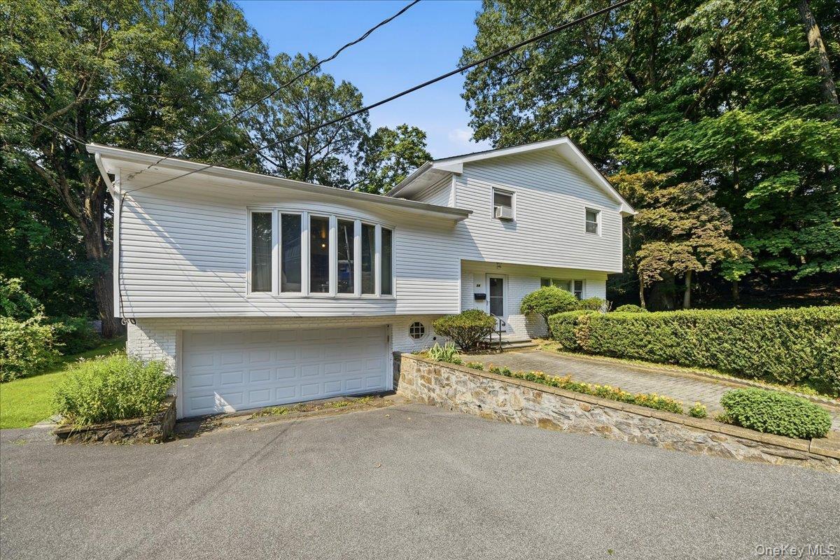 2nd image of 14 Glenn Pl, Greenburgh, NY 10706 | MLS# 1027260
