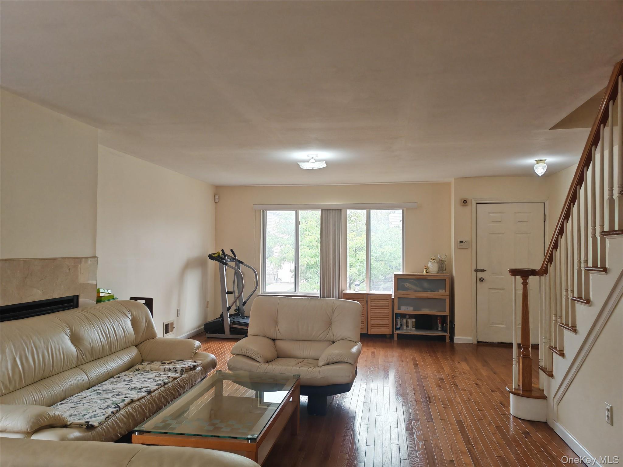 3rd image of 558 Eltingville Blvd, New York, NY 10312 | MLS# 1027291