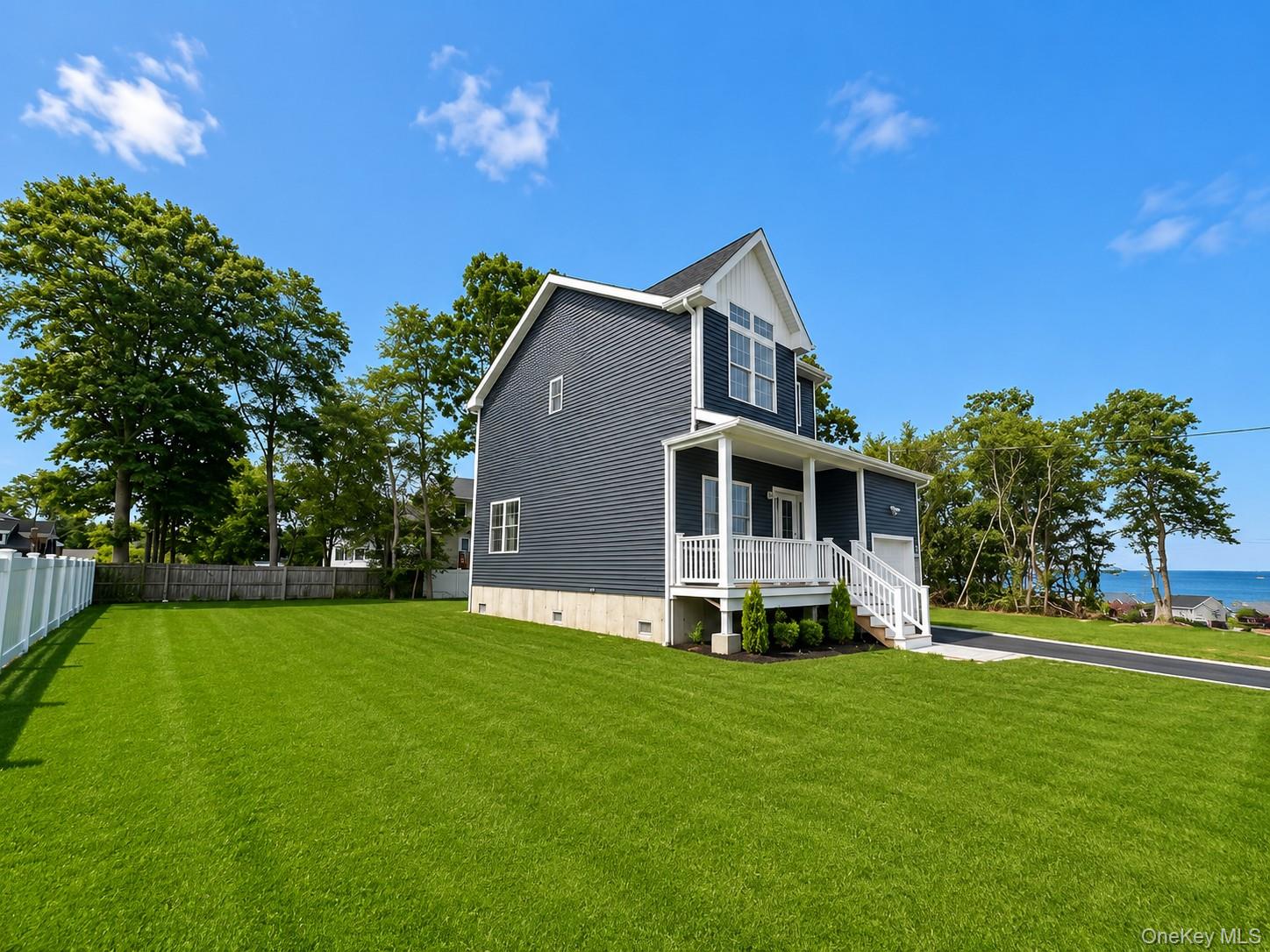 4th image of 7 Edgewater Dr, Brookhaven, NY 11951 | MLS# 1027292