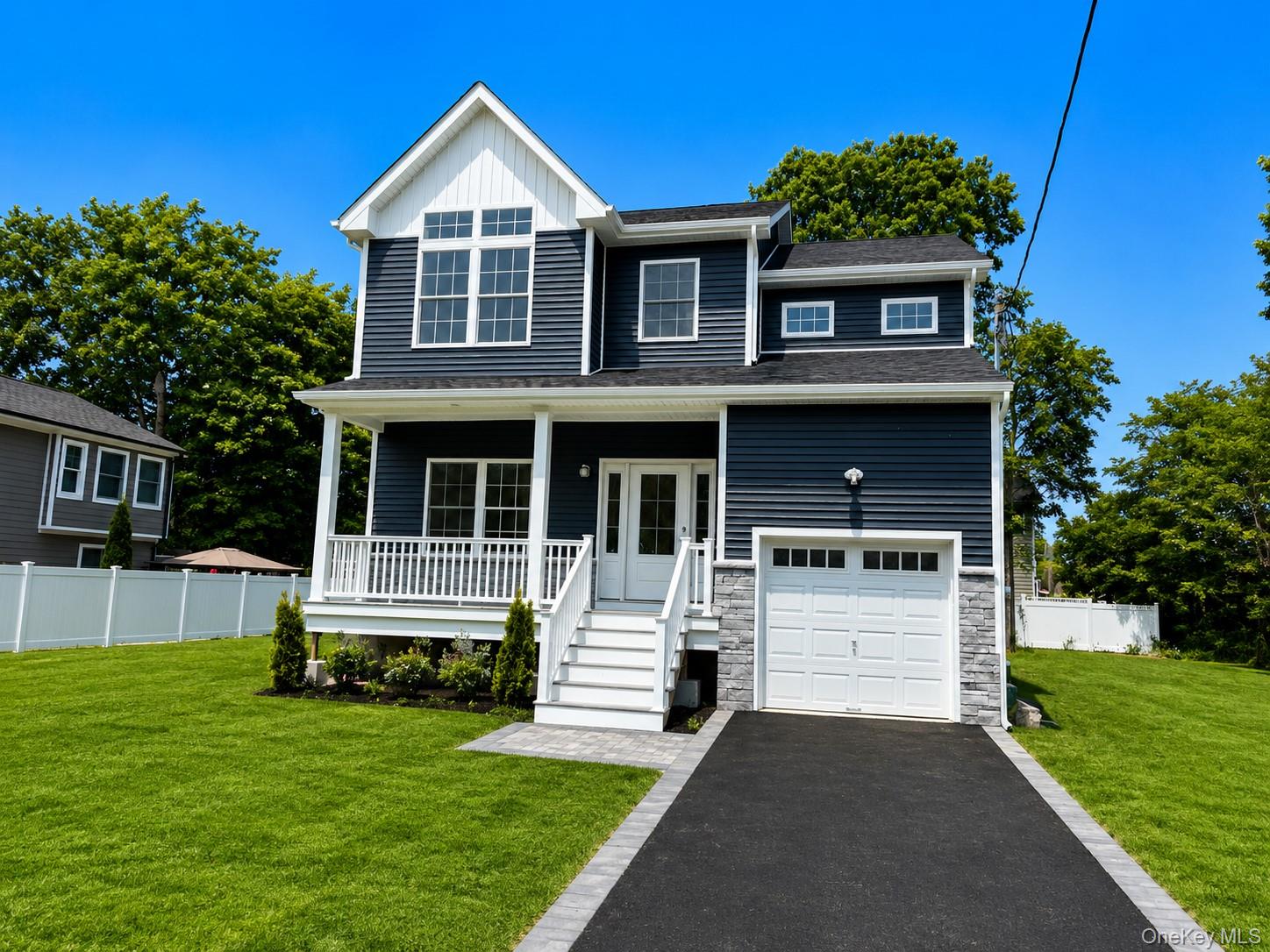 3rd image of 7 Edgewater Dr, Brookhaven, NY 11951 | MLS# 1027292