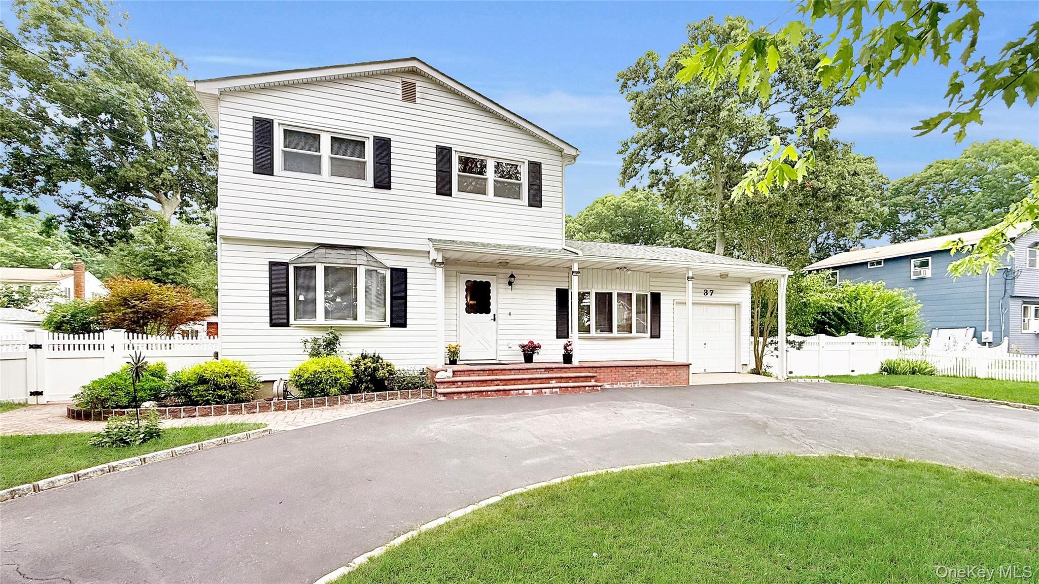2nd image of 37 Hampton Ave, Brookhaven, NY 11950 | MLS# 1027325