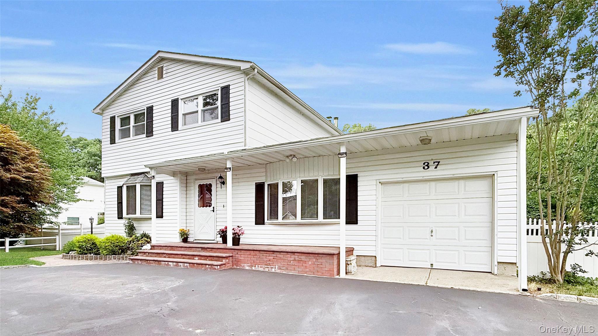 5th image of 37 Hampton Ave, Brookhaven, NY 11950 | MLS# 1027325