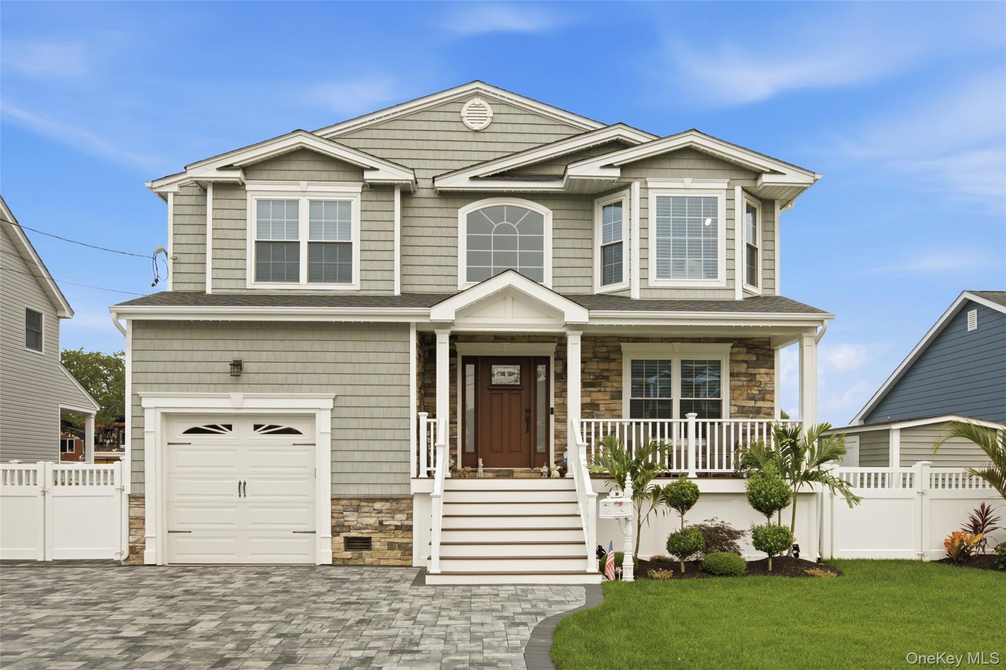3rd image of 30 Berger Ave, Babylon, NY 11701 | MLS# 1027328
