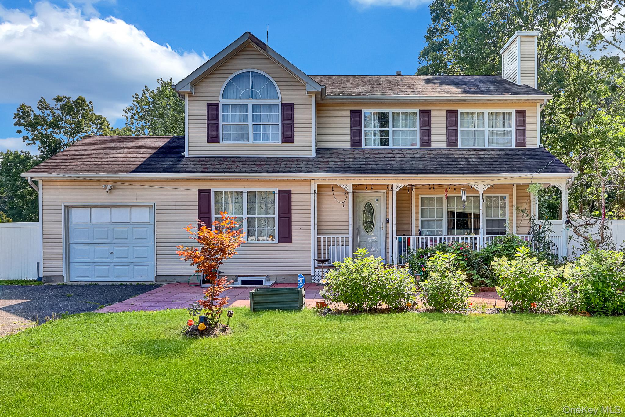 1st image of 6 13th St, Selden, NY 11784 | MLS# 1027354