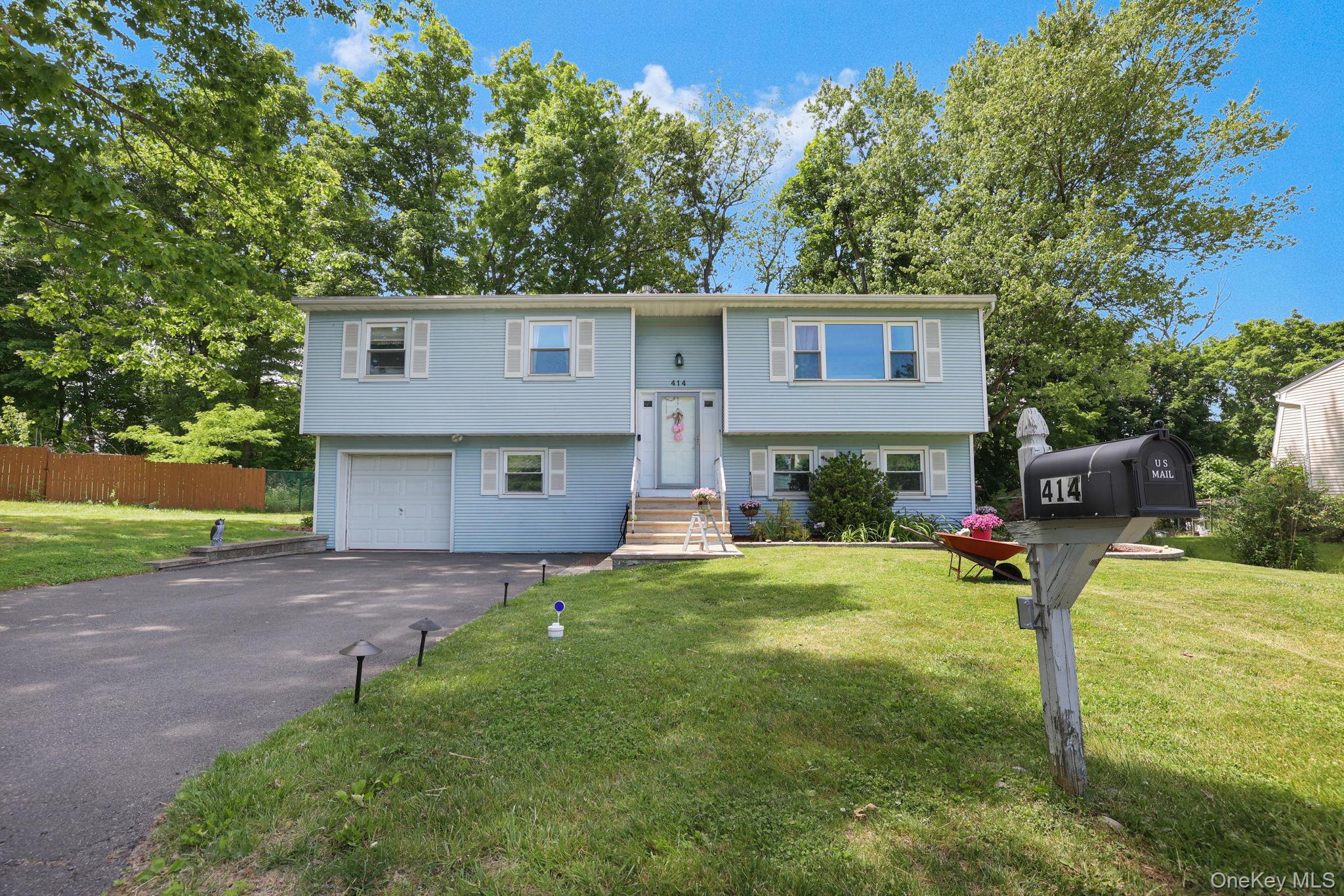 3rd image of 414 Philo St, New Windsor, NY 12553 | MLS# 1027390