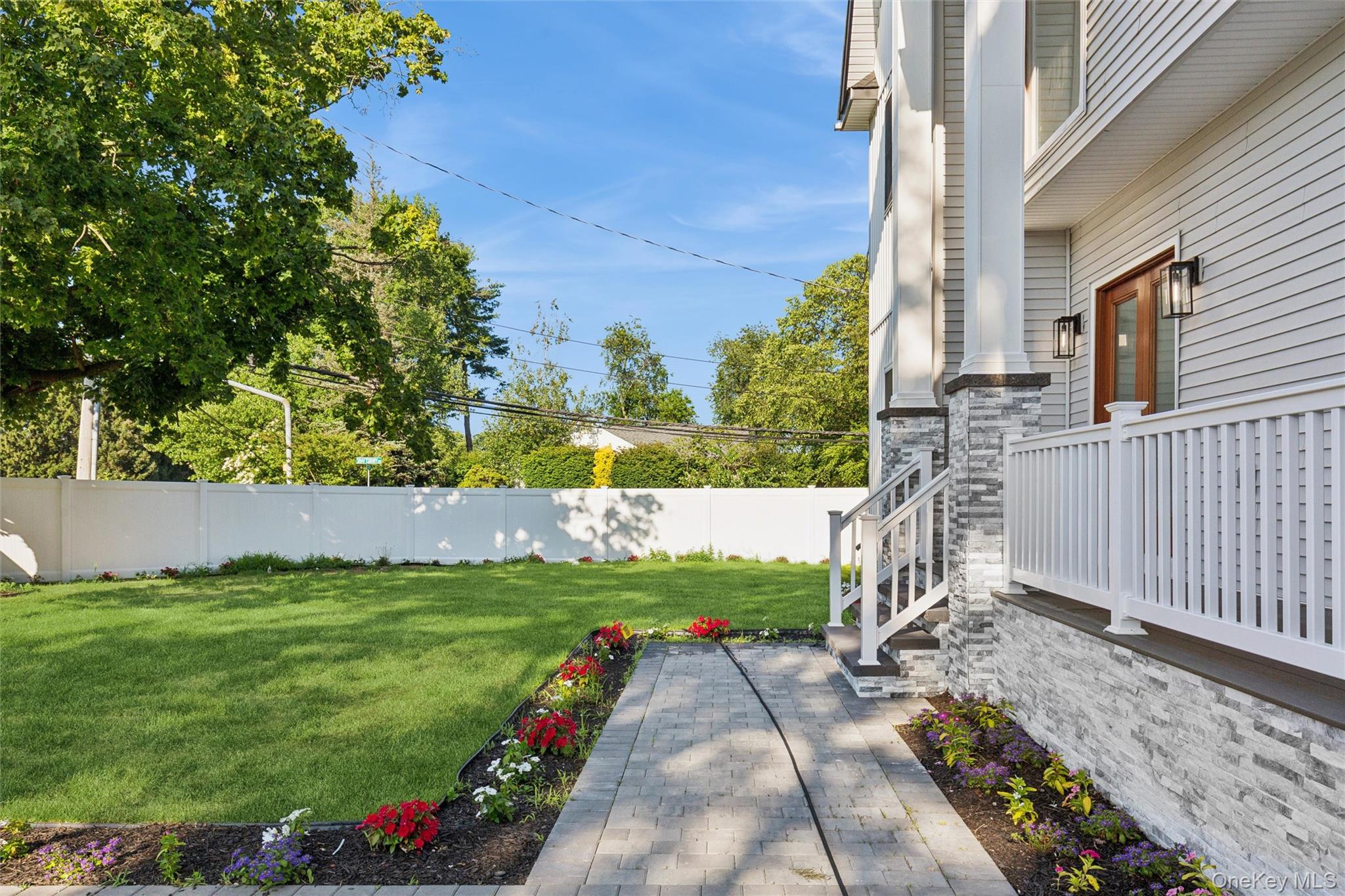 36th image of 204 Old Country Rd, Melville, NY 11747 | MLS# 1027405